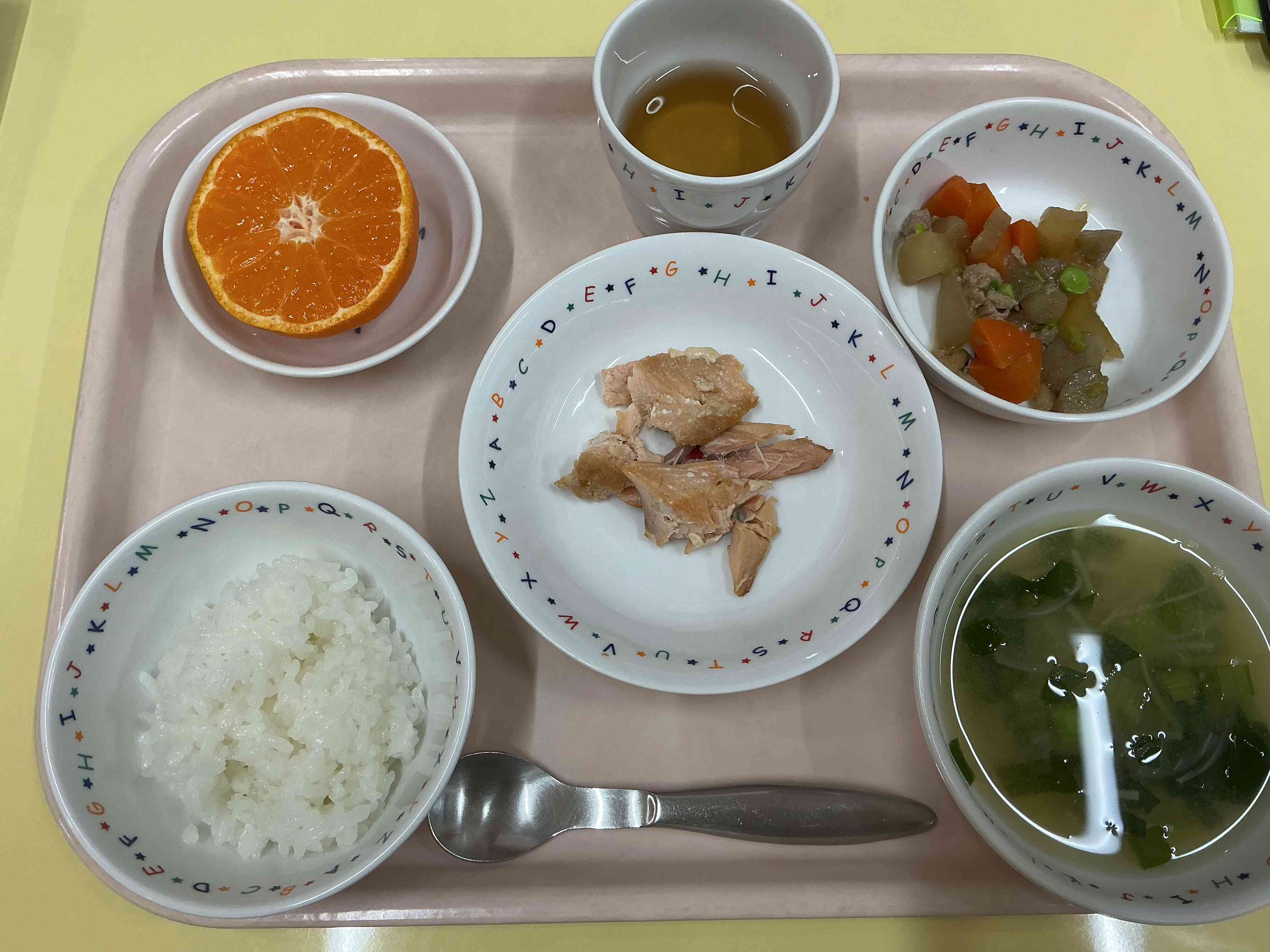 12月10日(水)の昼食です。