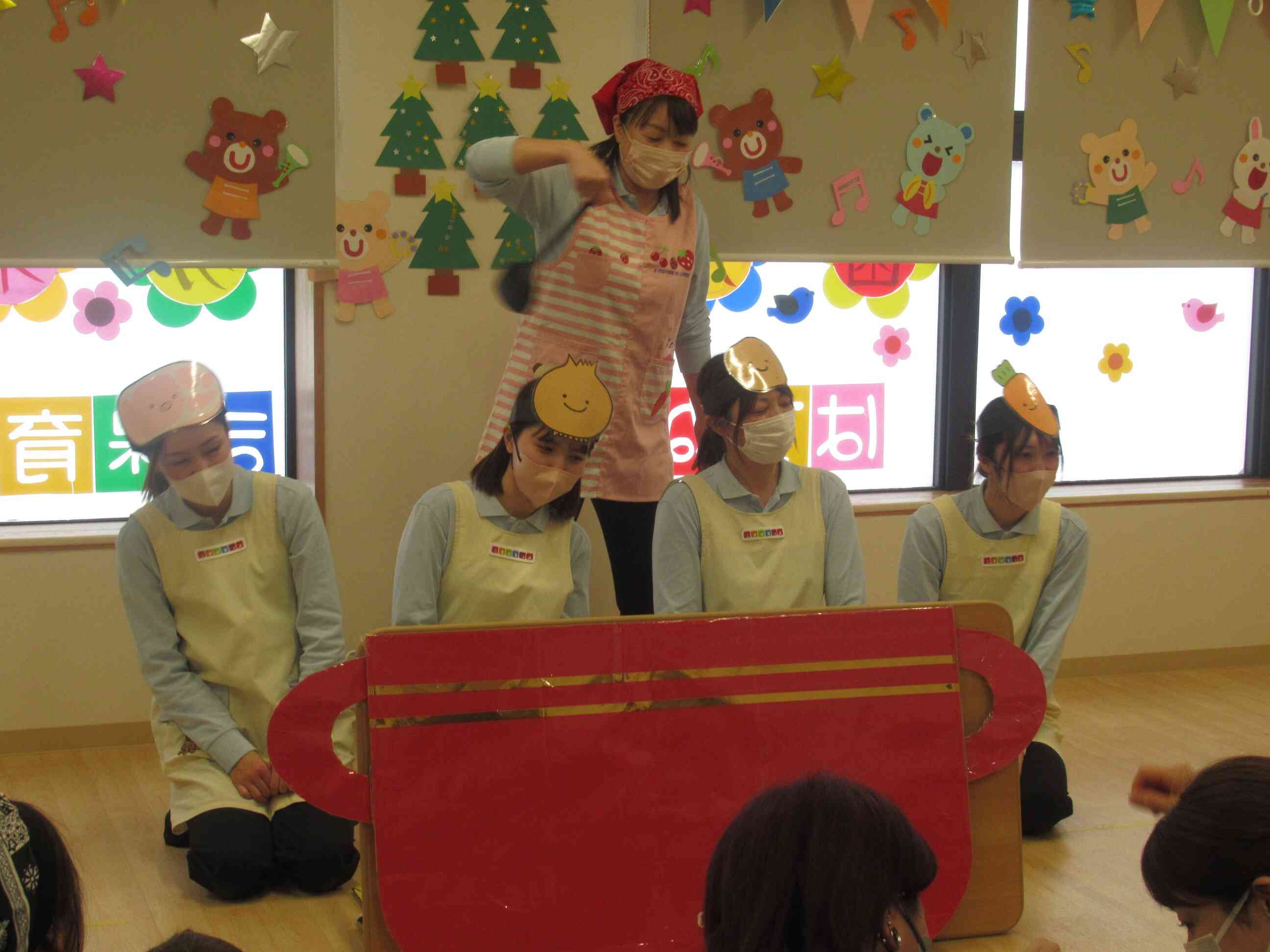 お鍋の中に食材が入りました