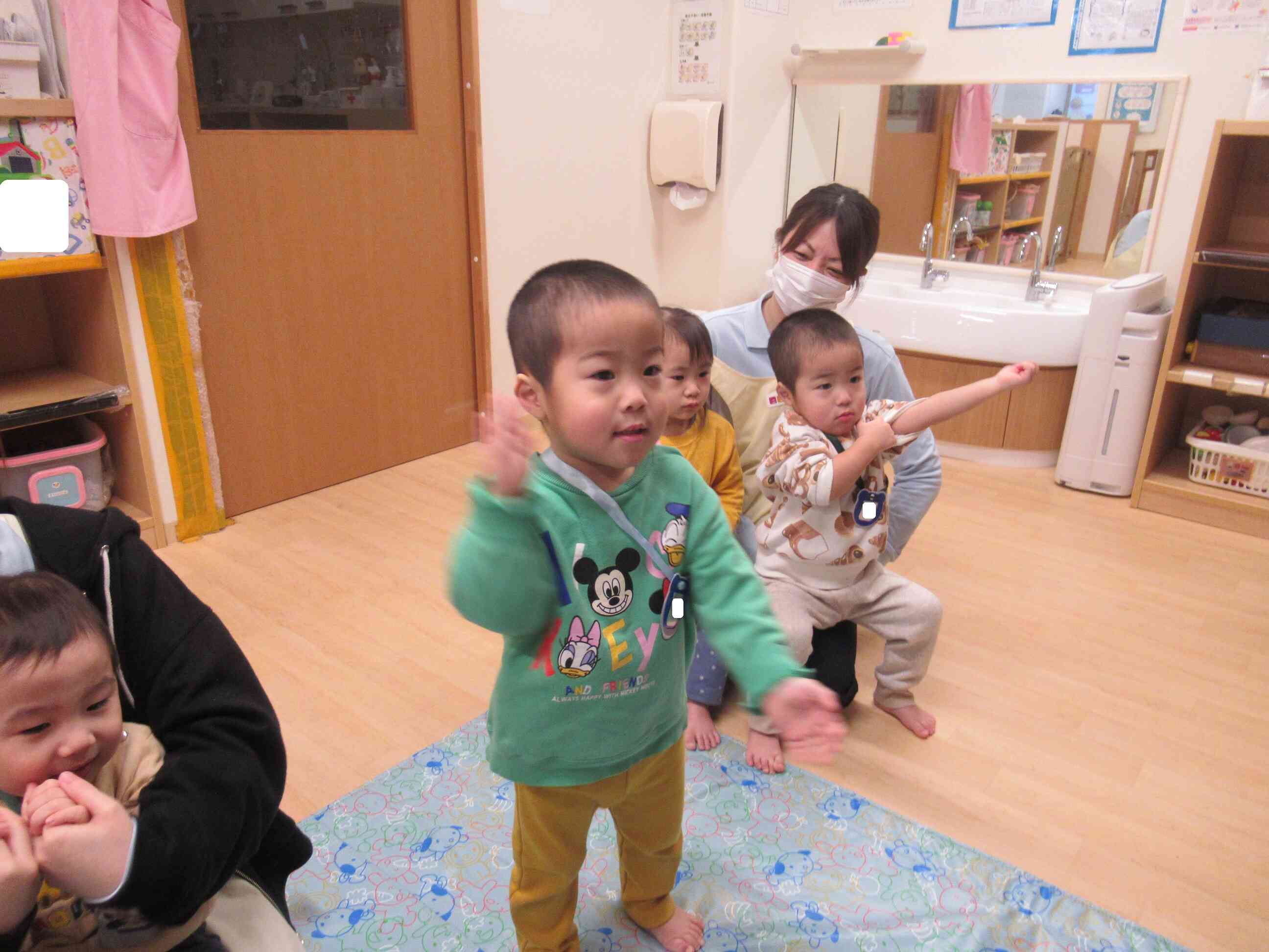 真似っこするよ！