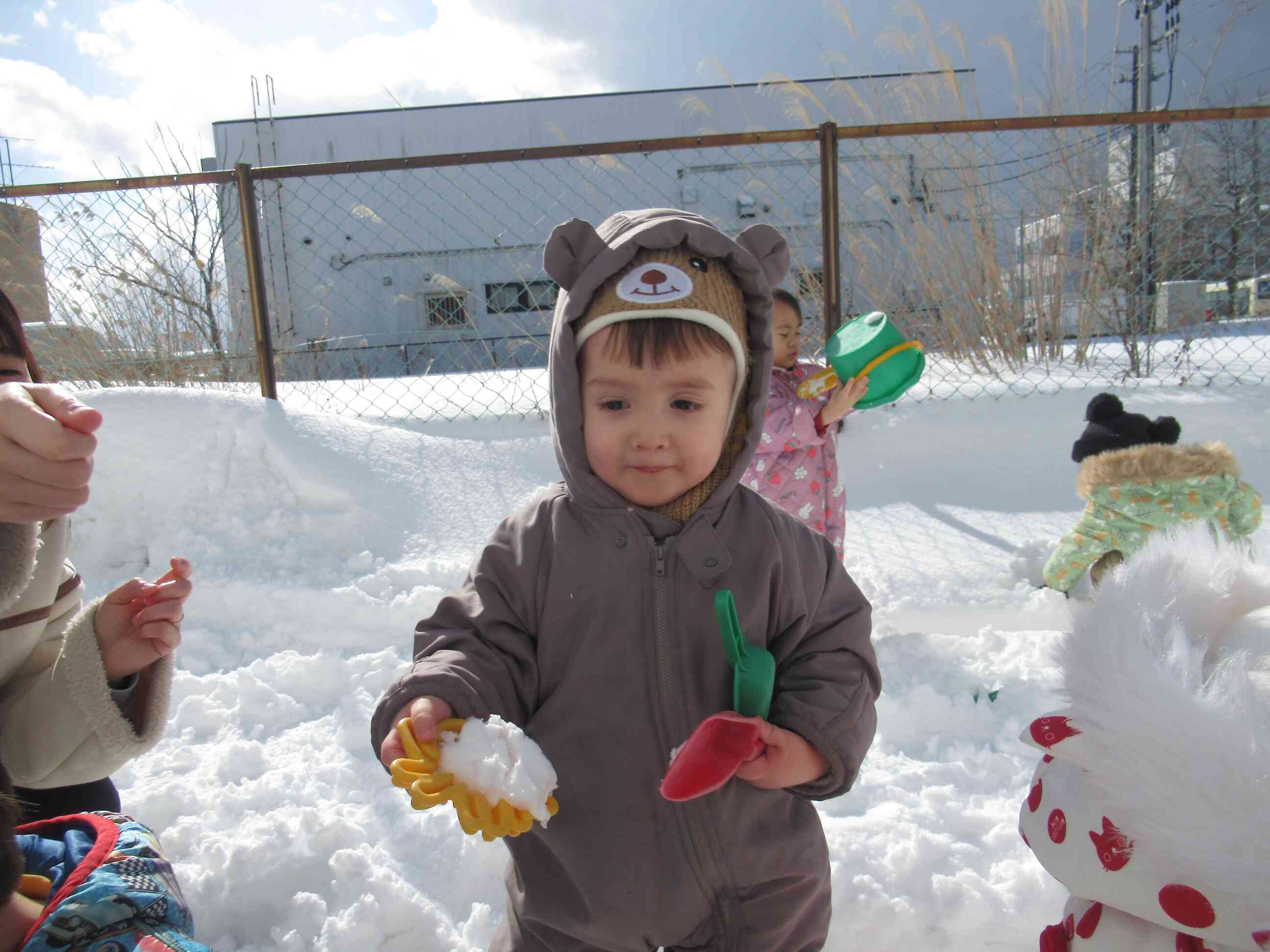 おもいっきり雪あそび