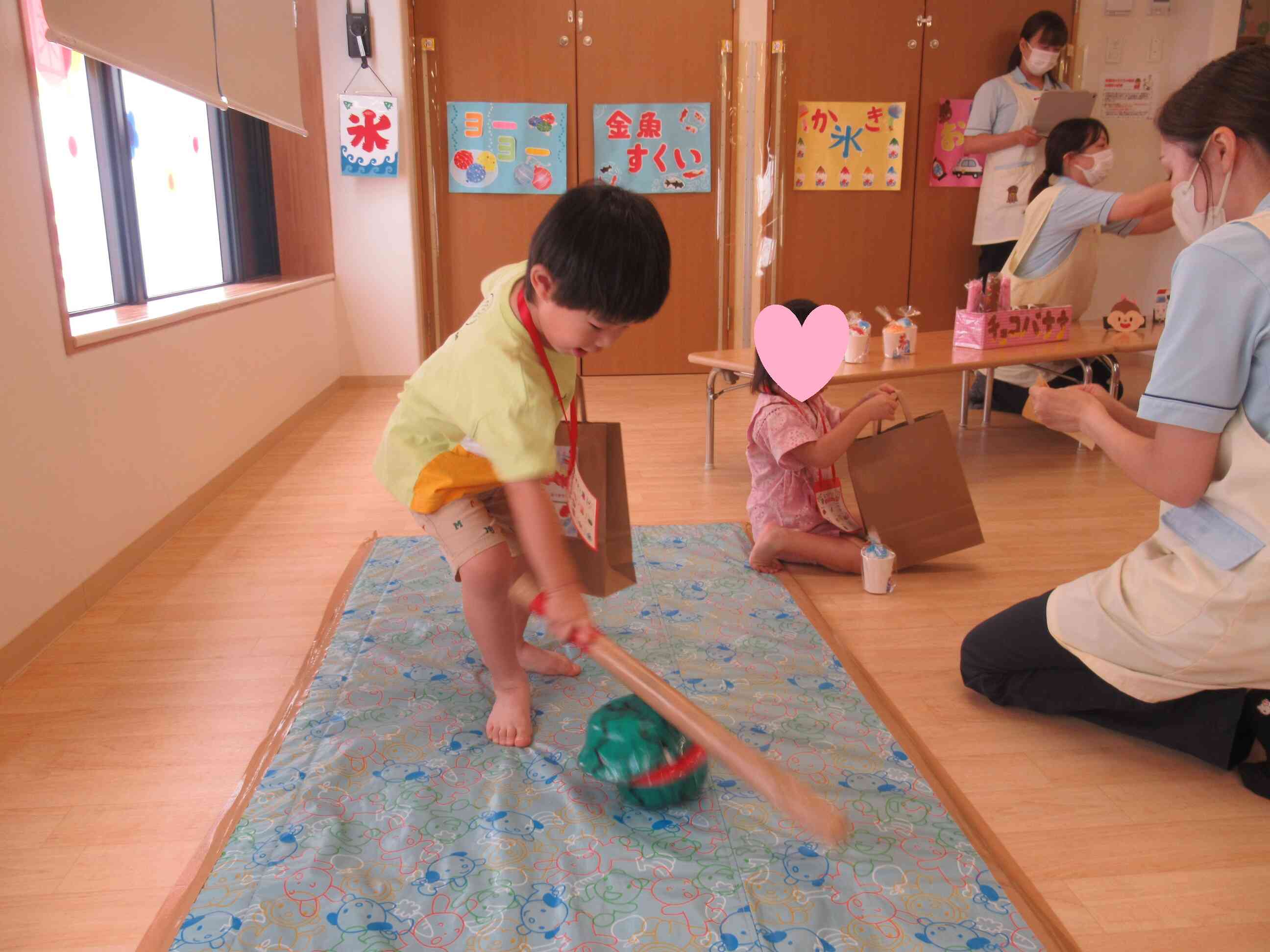 よく狙って…エイヤッ！
