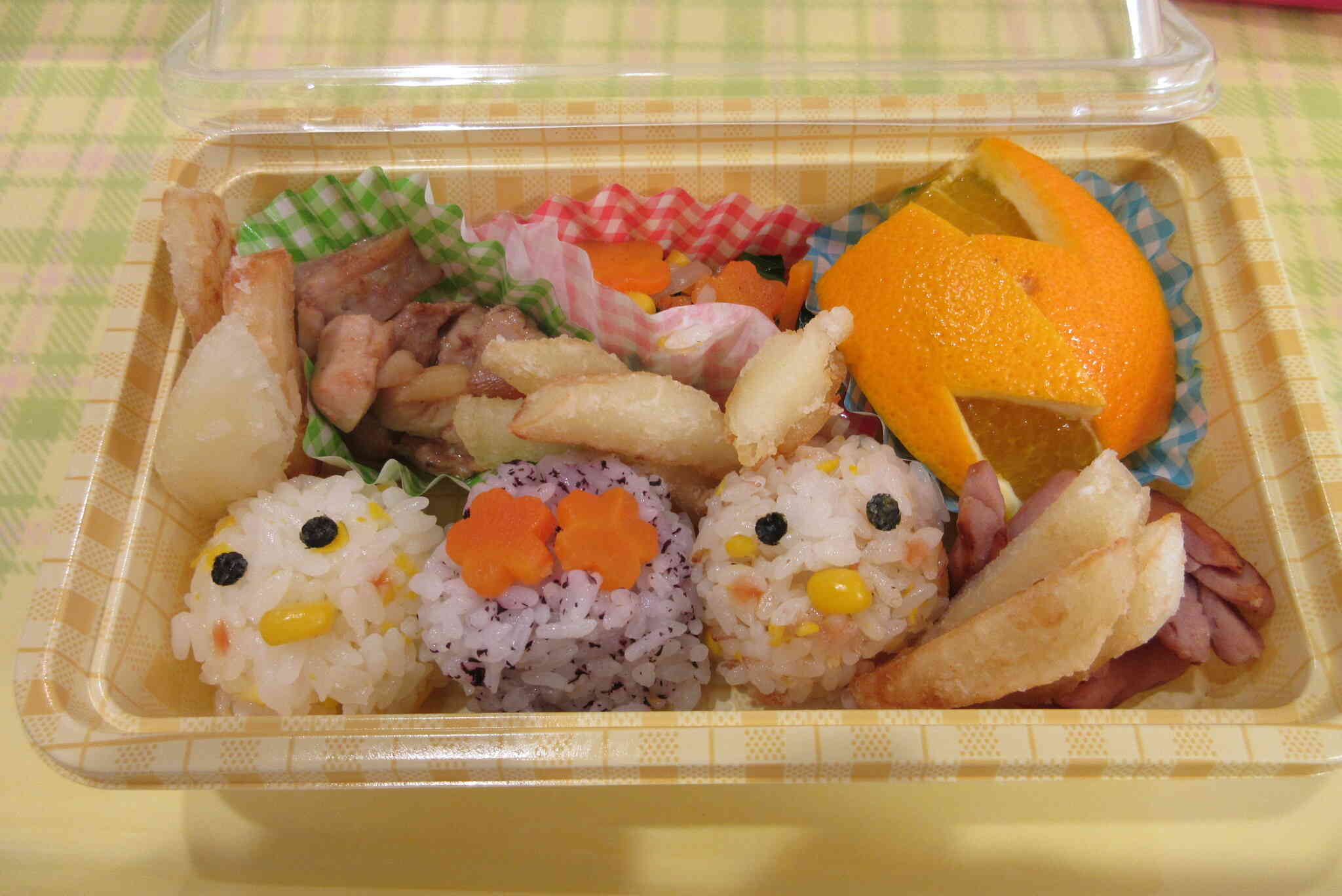 4月25日(金)園外保育お弁当