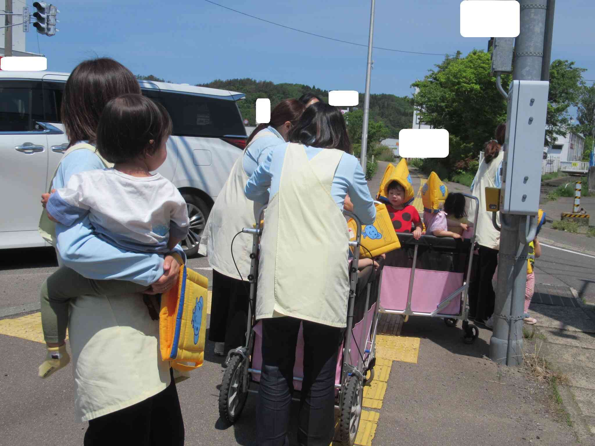 安全な場所まで移動です…車通りが多く、交通安全にも気を付けながら移動しました