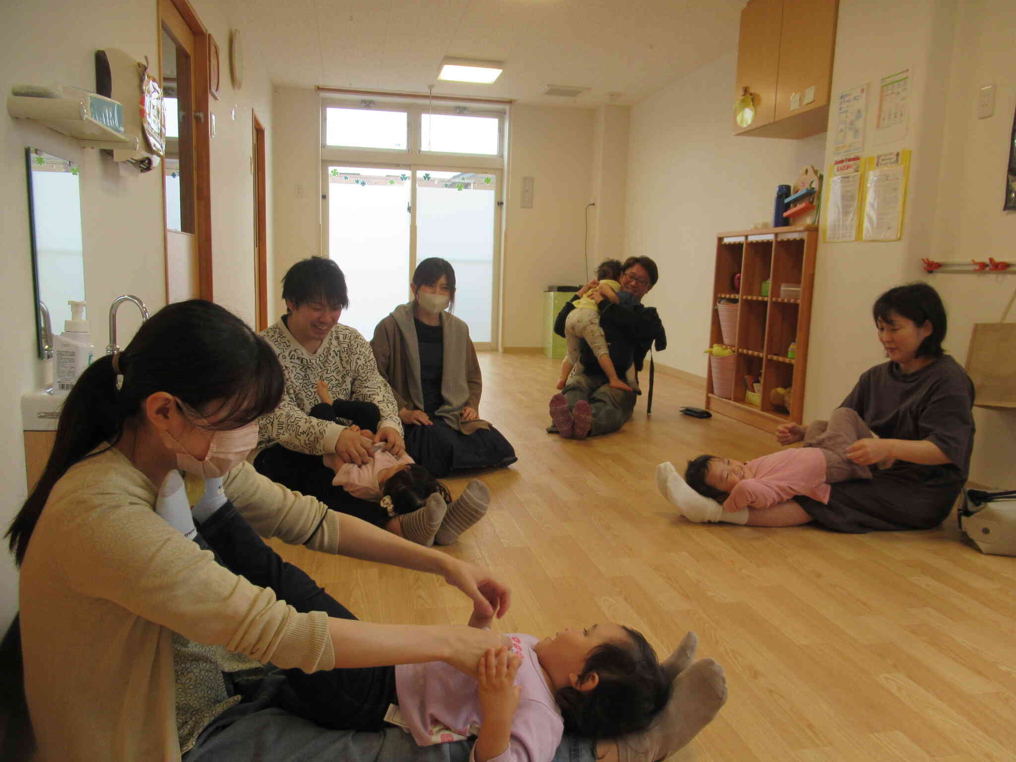 保護者と一緒に...(2歳児)