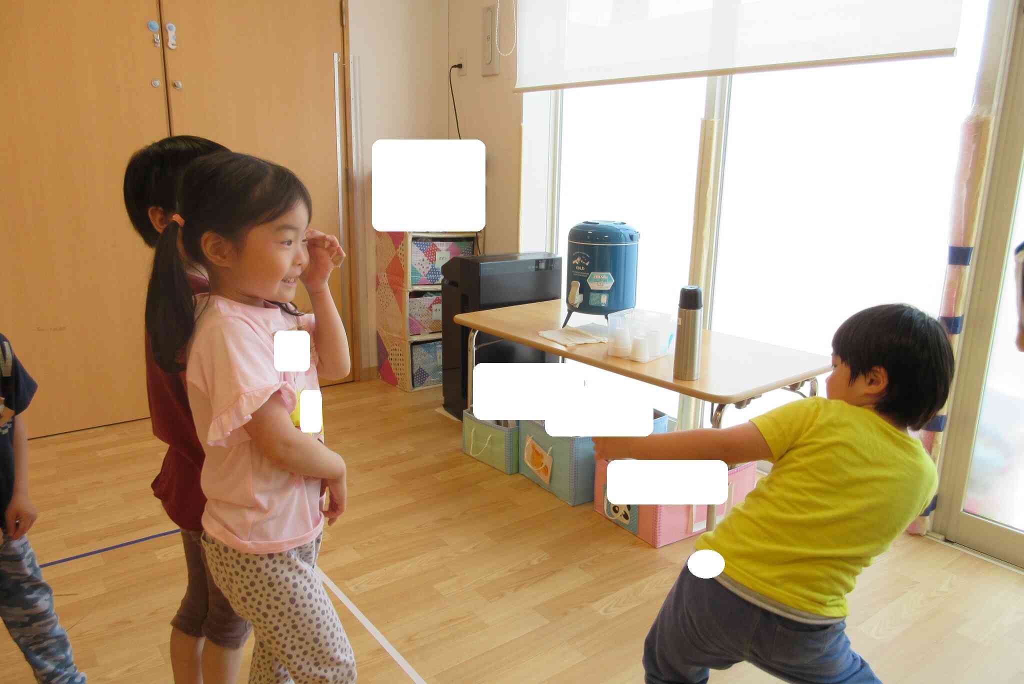 タッチされないように、逃げて～！