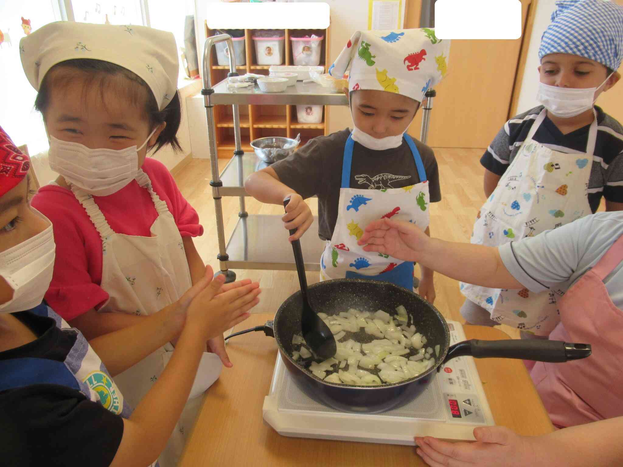 みんなでカレー作り②（5歳児）