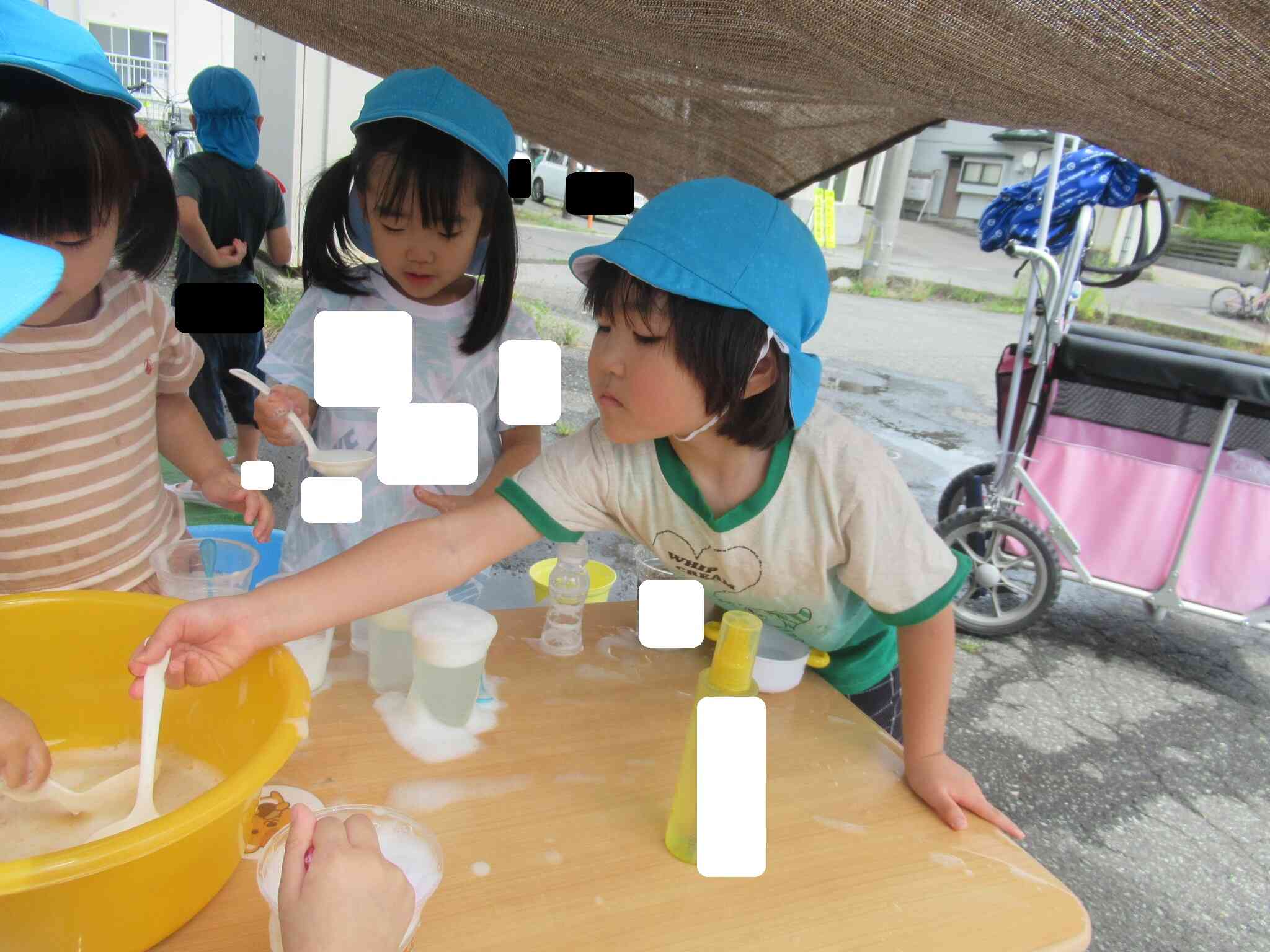 ダイナミックに水遊び…ぬれてもへっちゃら！