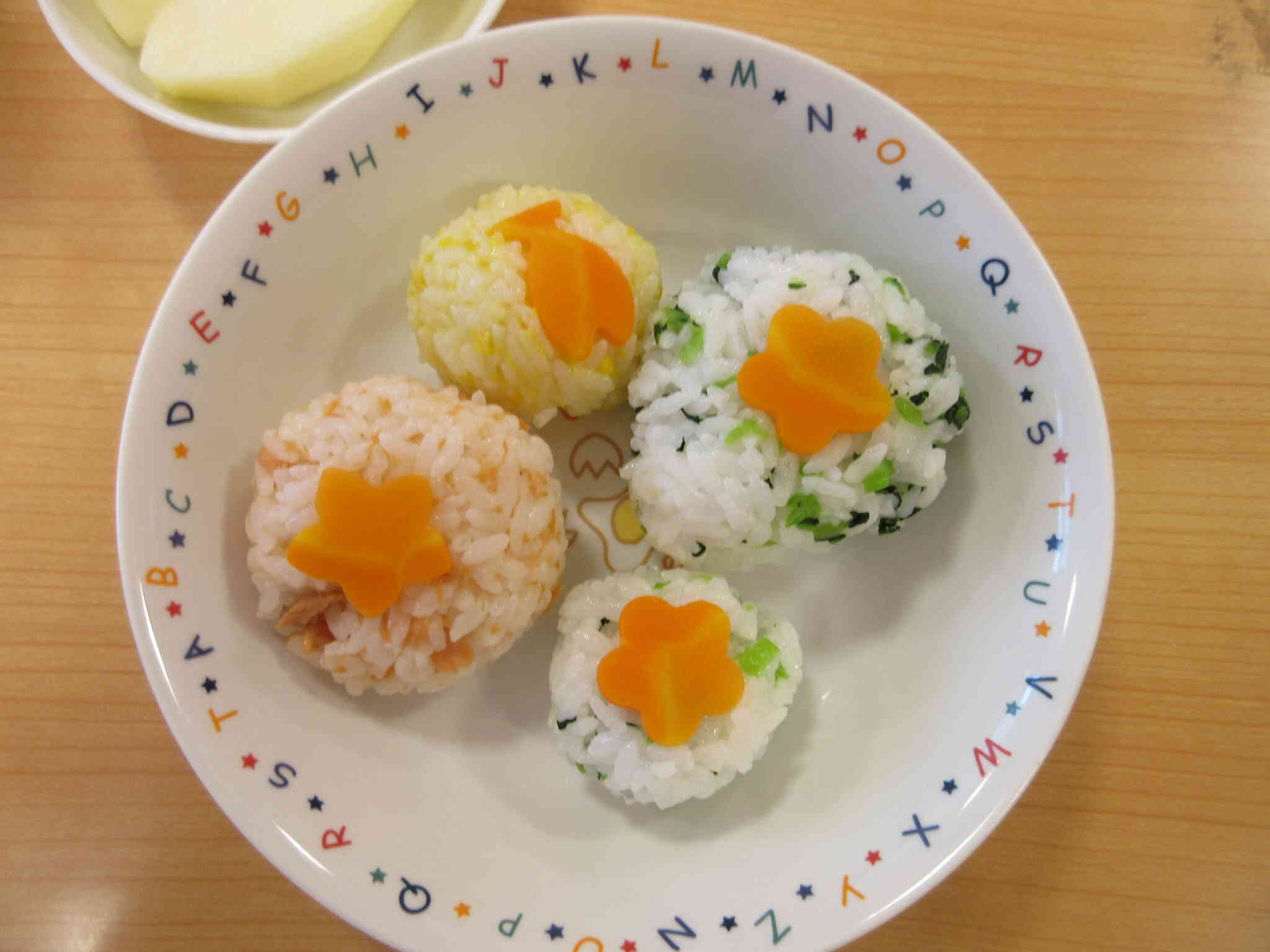 子ども達が作った実際のおにぎりです