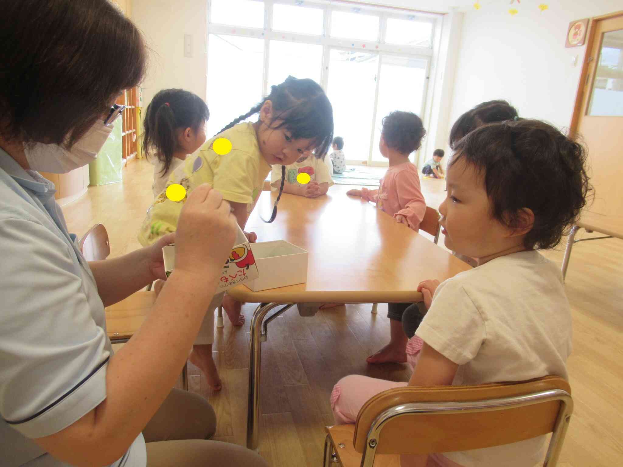 食育活動(1.2歳児)