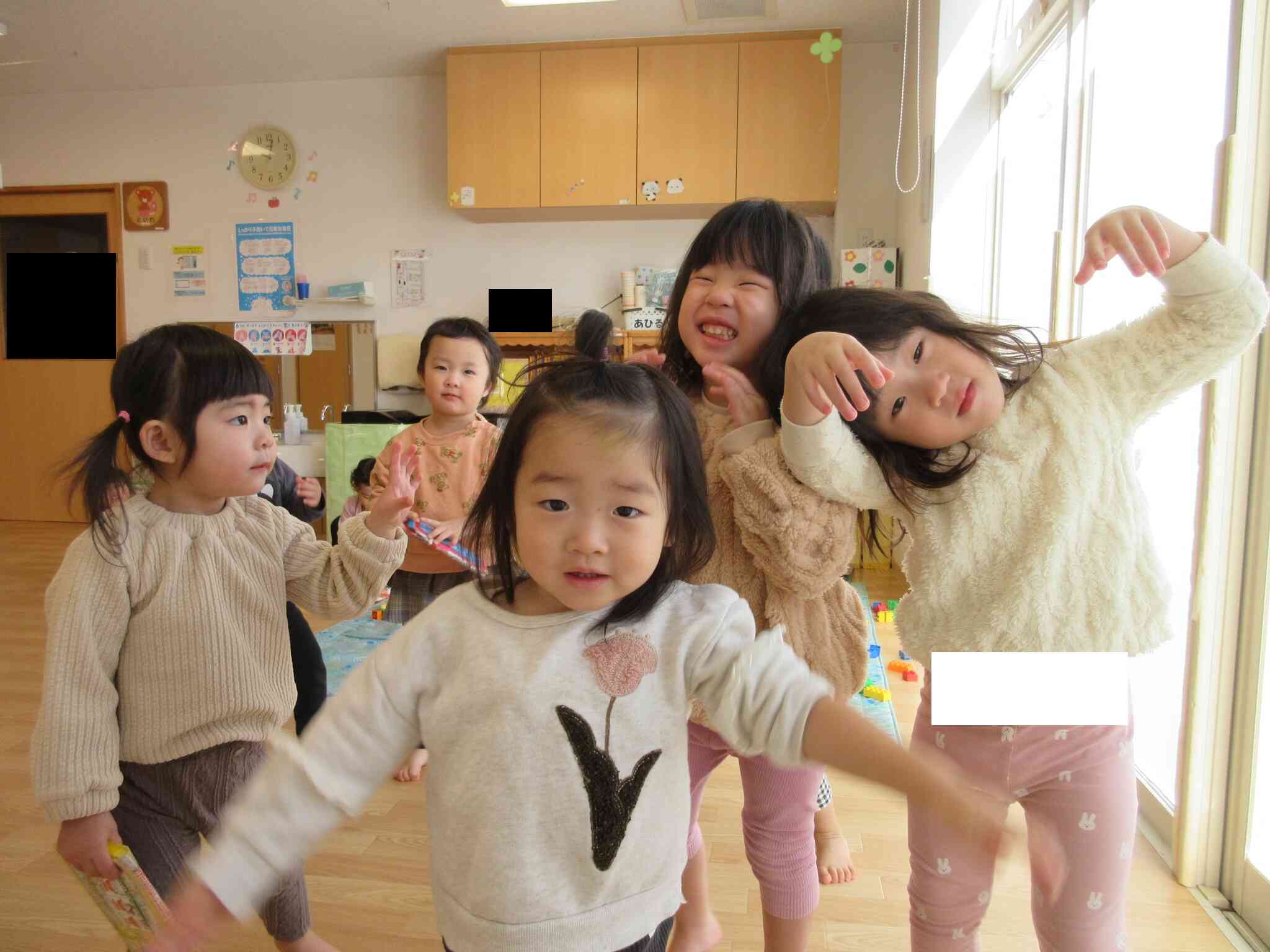 おもいっきり室内遊び①(1.2歳児)