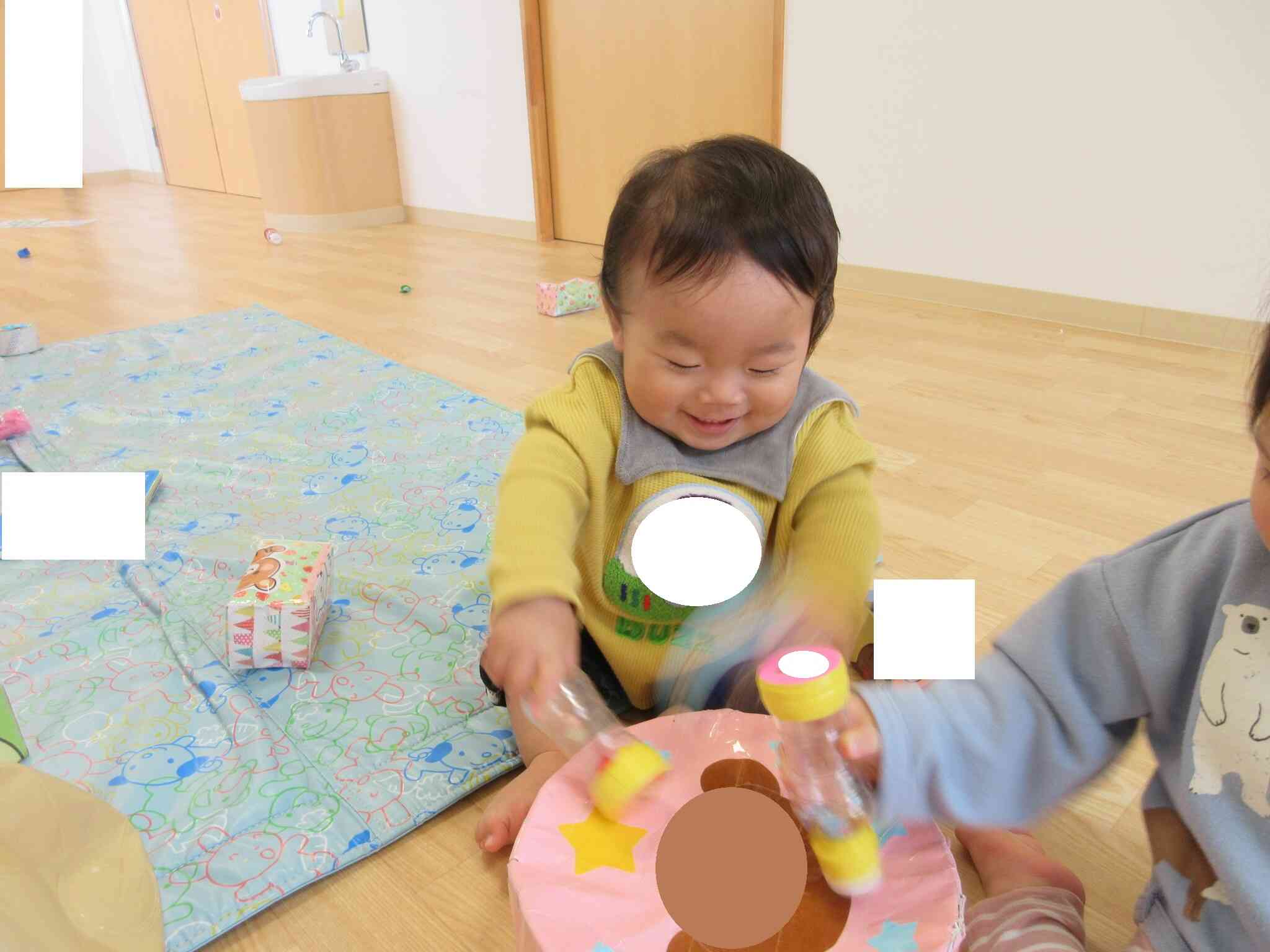 太鼓叩きが楽しい様子が伝わってきます。