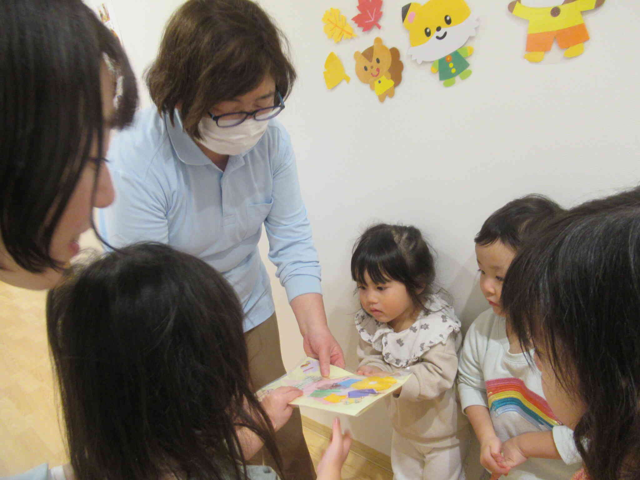 毎日おいしい給食を作ってくれる先生にもプレゼント