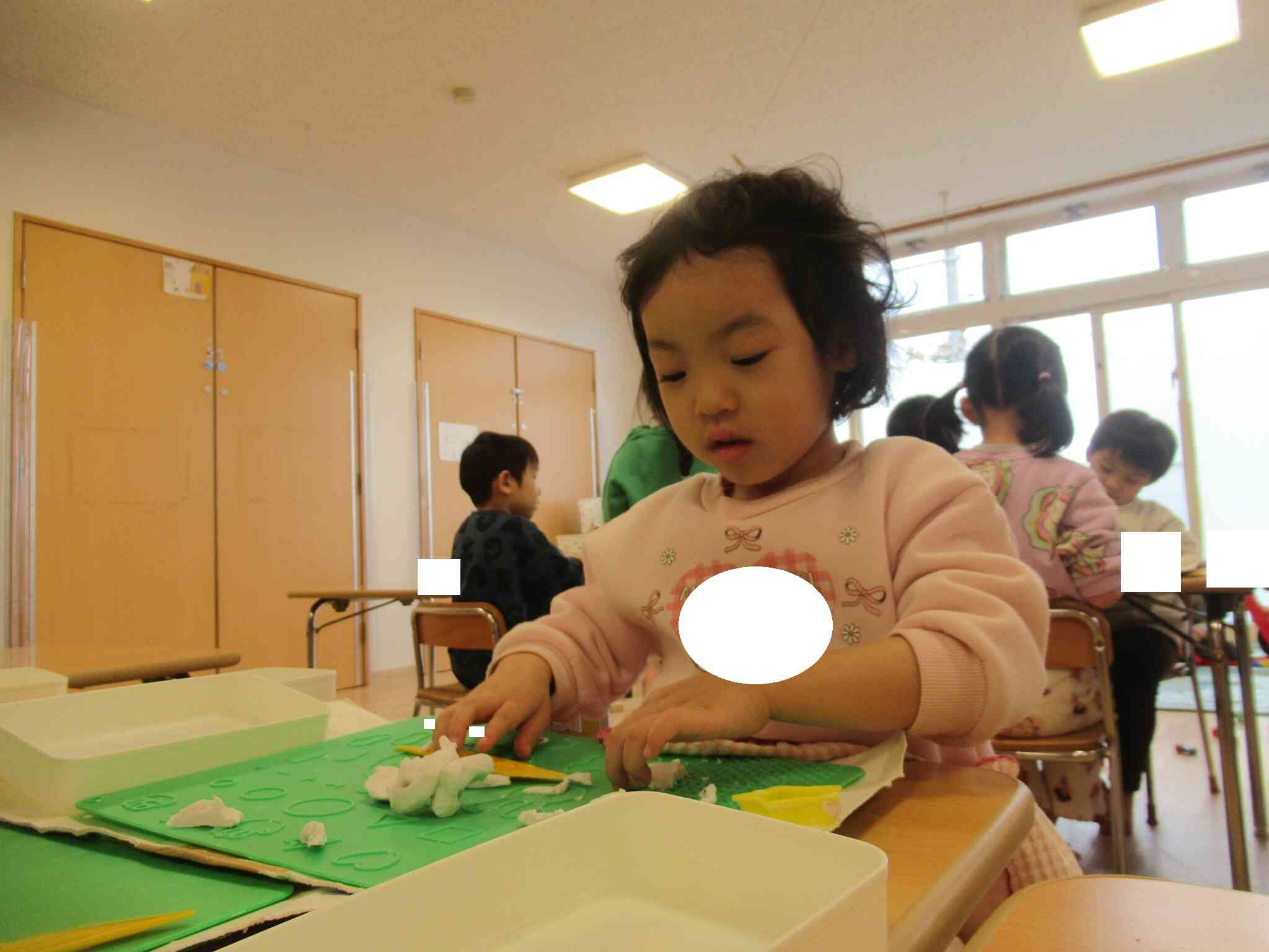 立体的なものを作るのを楽しんでいます。