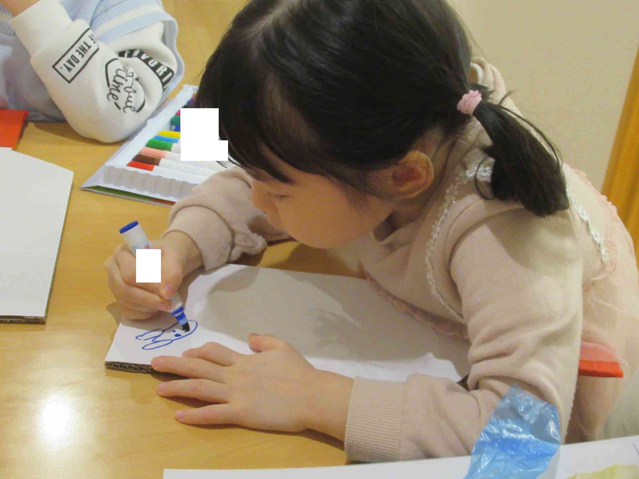 私はうさぎが好きだからうさぎを描こう！と迷わずにペンで描いていたお友達です。