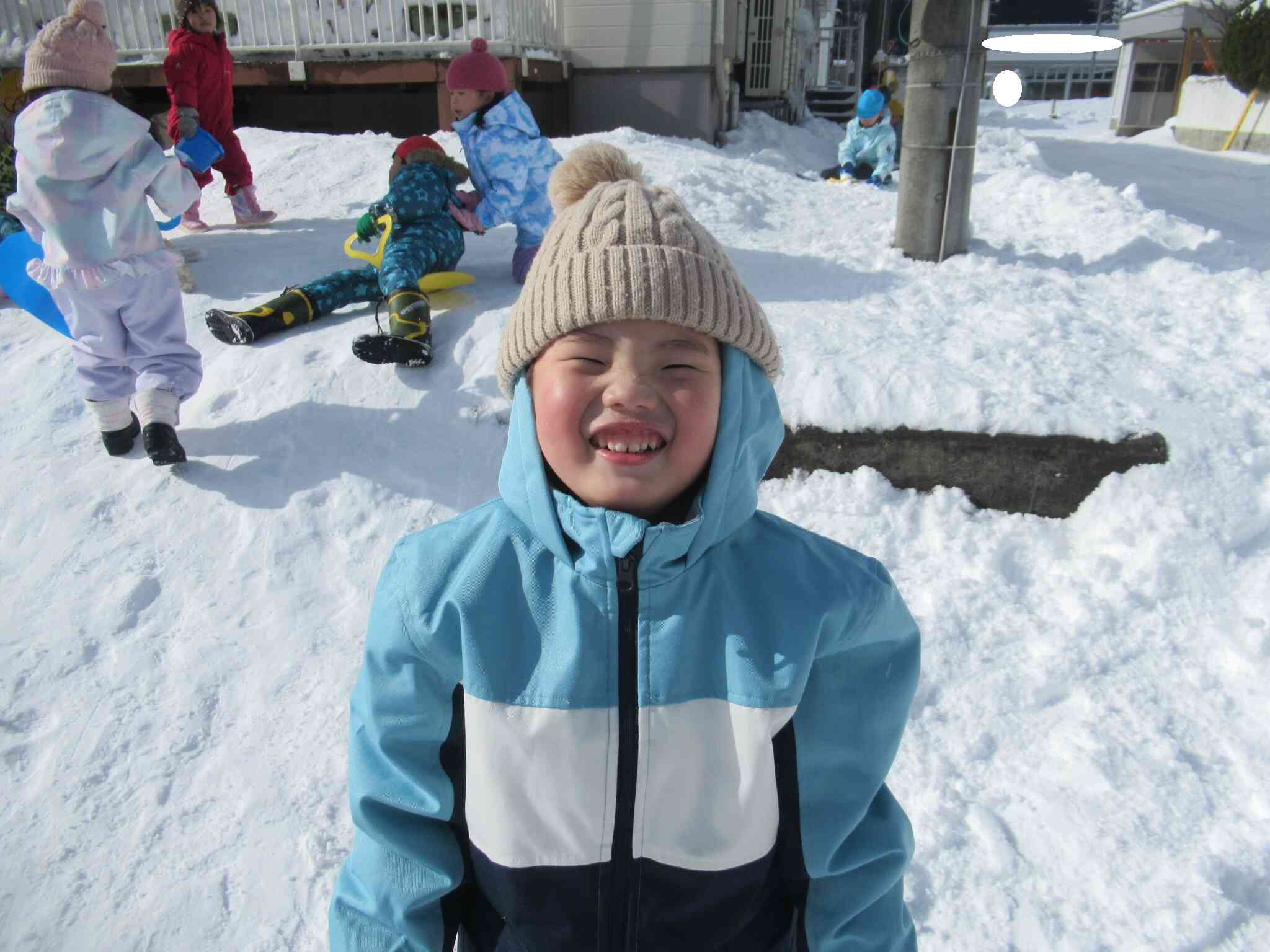 おもいっきり雪遊び①(0.3.4.5歳児)