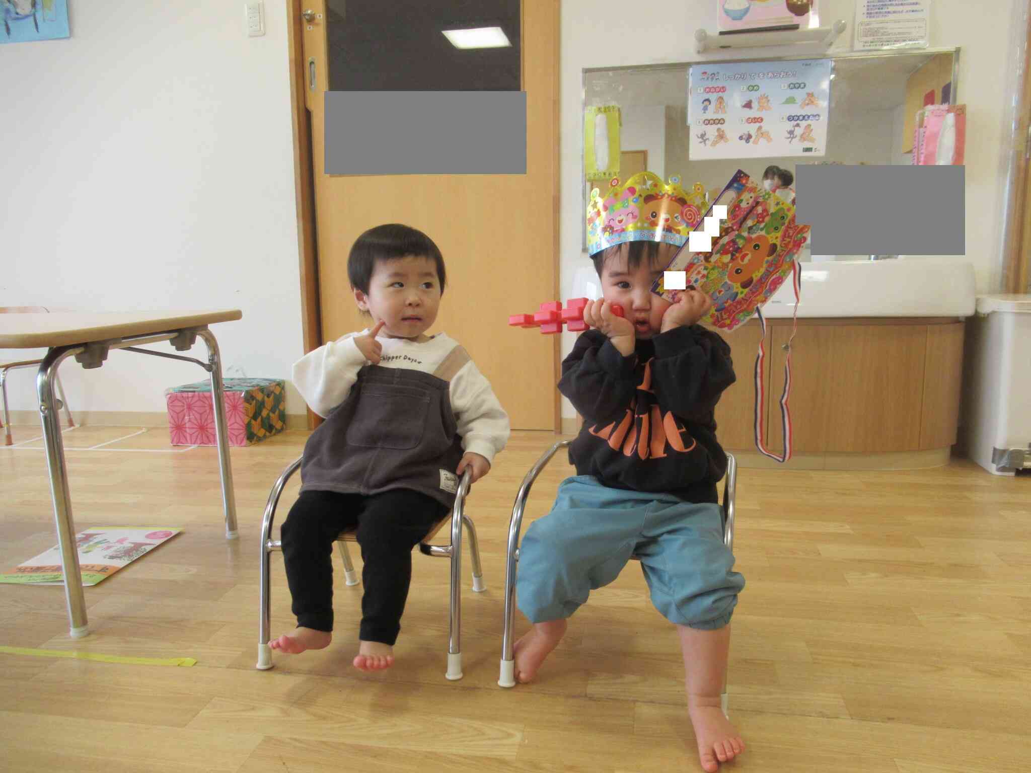 遅くなりましたが...2月誕生会①(全体)