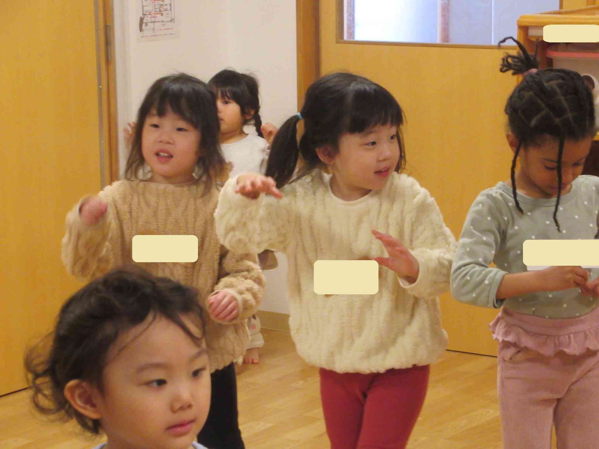 2025年度最後の英語教室(2.3歳児)