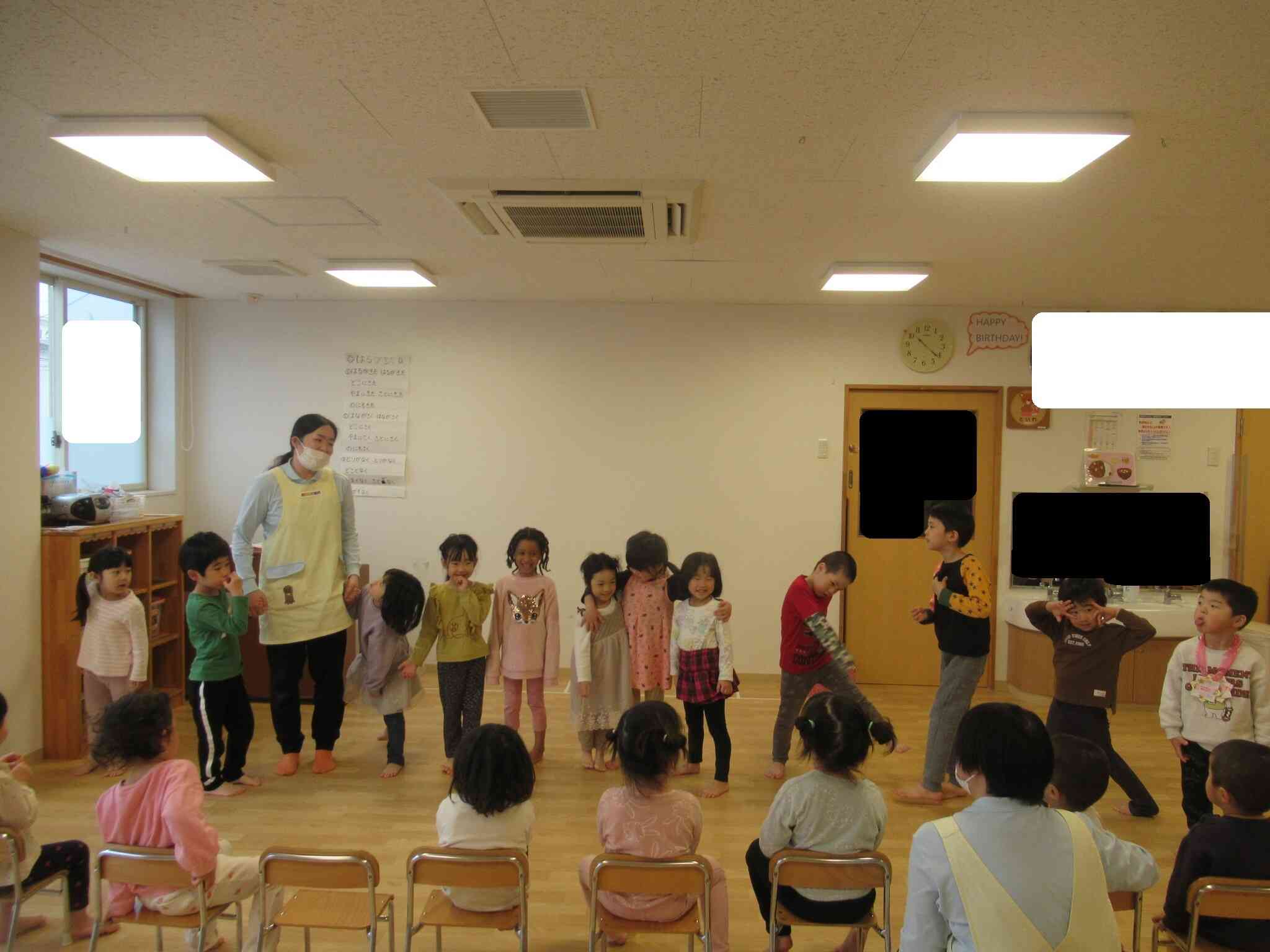 ニコニコ笑顔の子ども達…