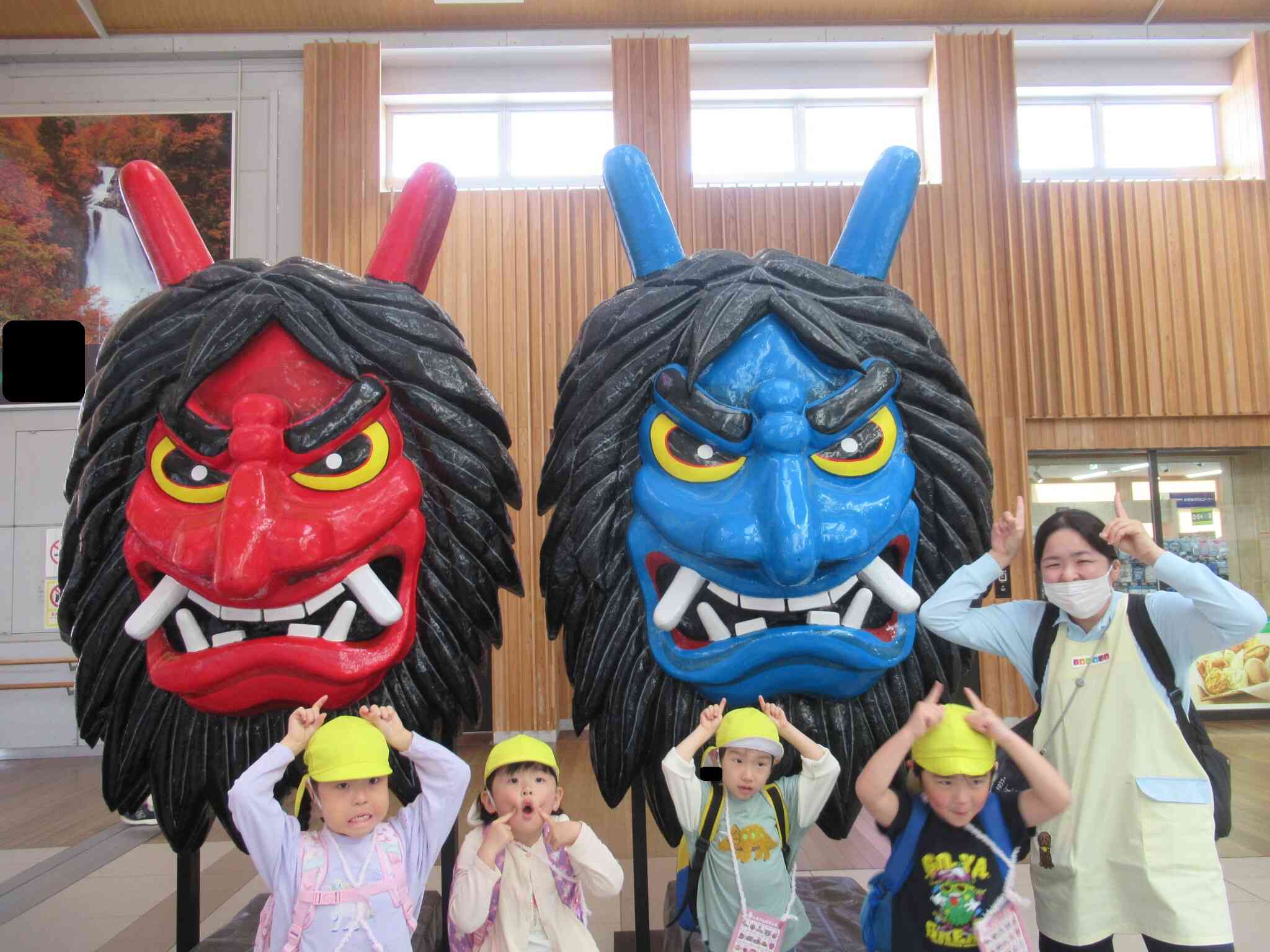 なまはげとも…