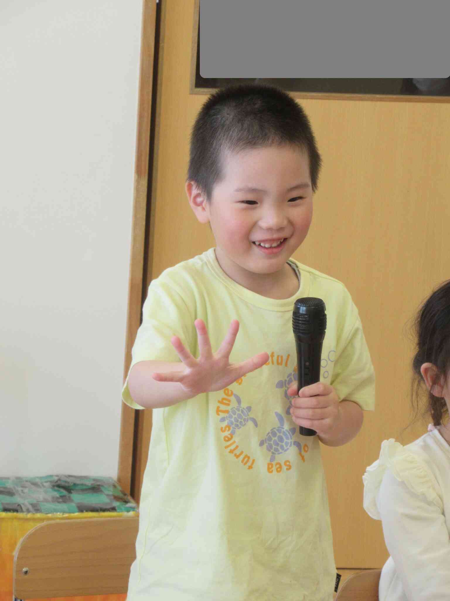 遅くなりましたが...4月誕生会の様子②(全体)