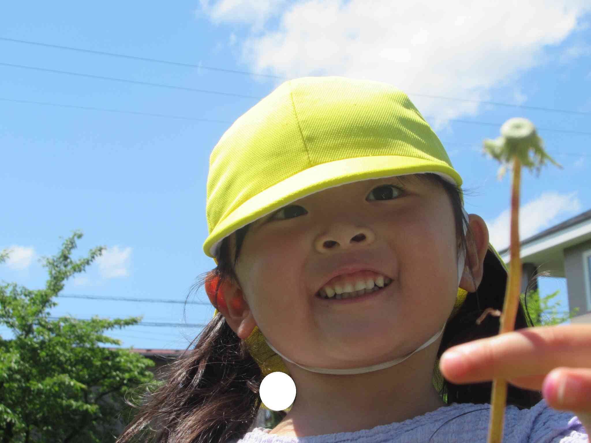 青空の下で(3.5歳児)