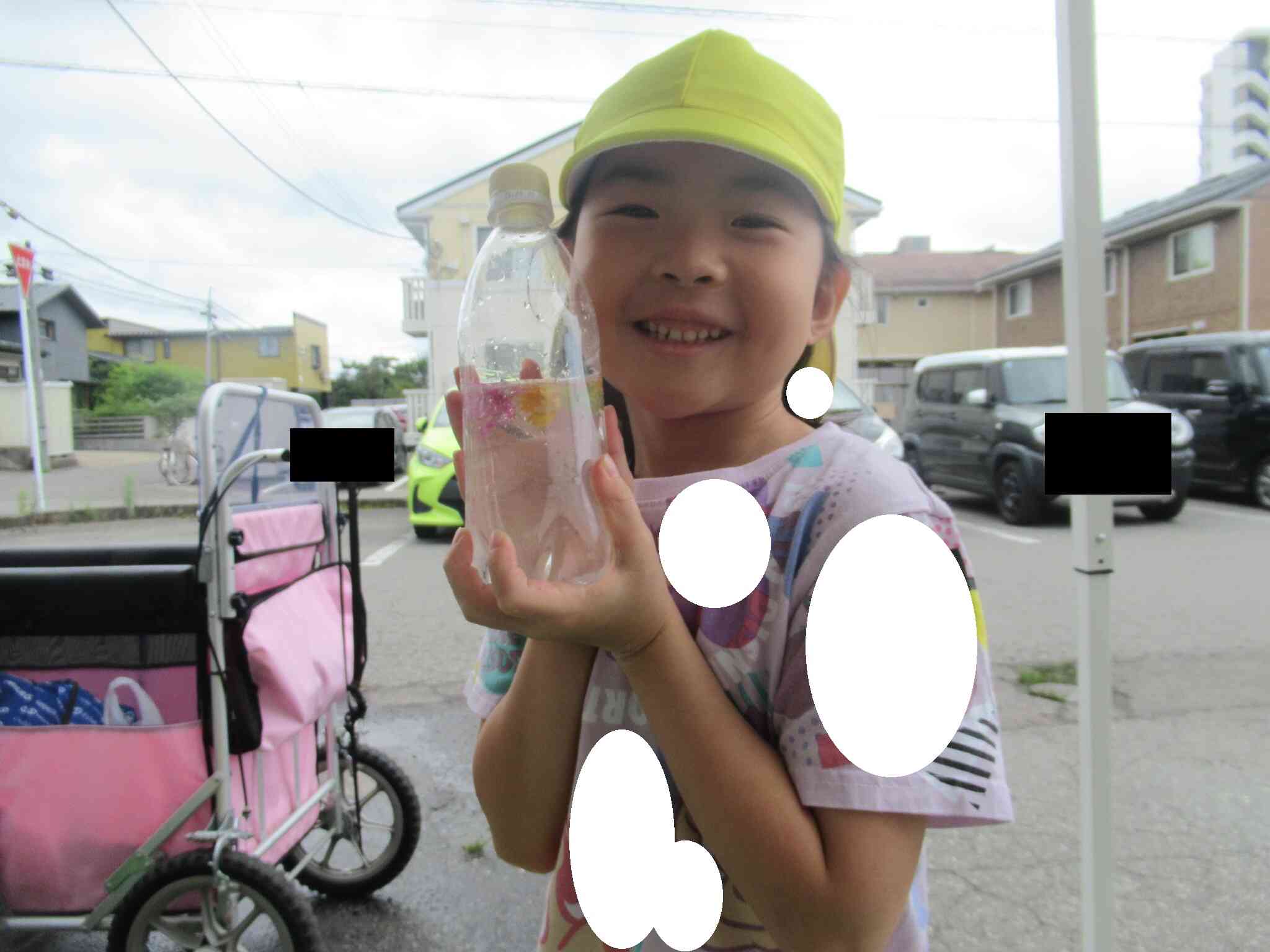 お花から色が...（5歳児）