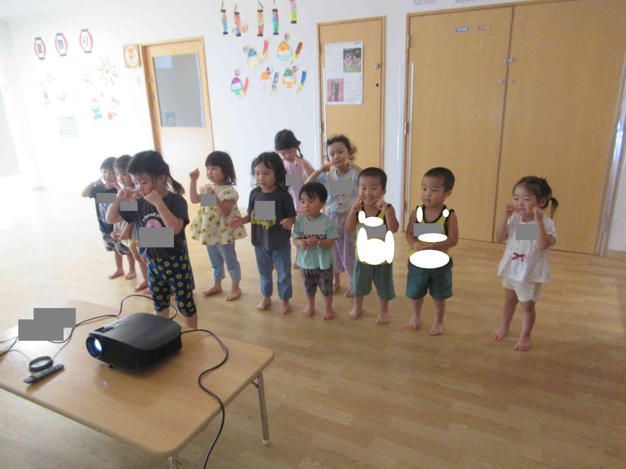 8月英語教室(2.3歳児)