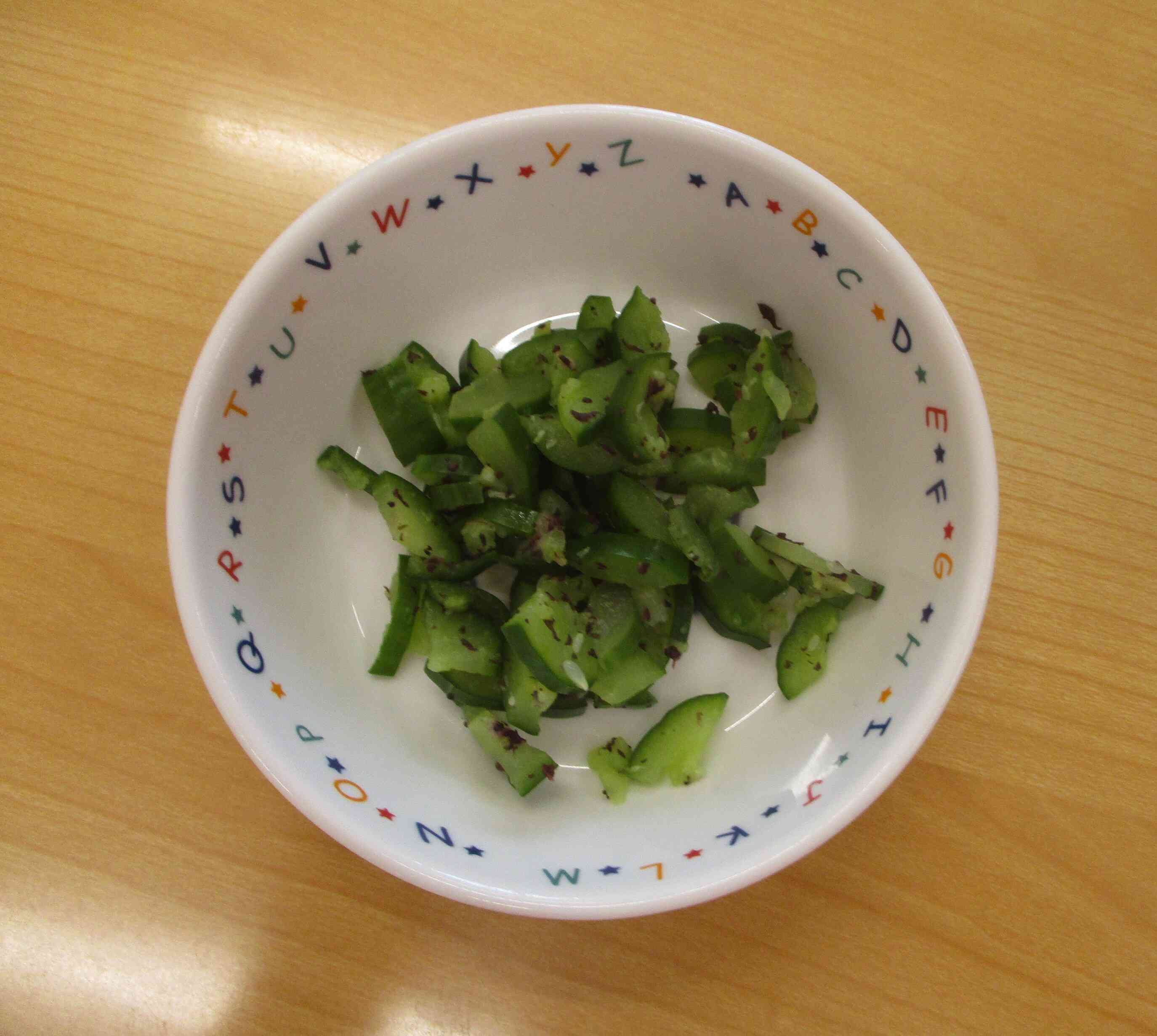 きゅうりのゆかり和え