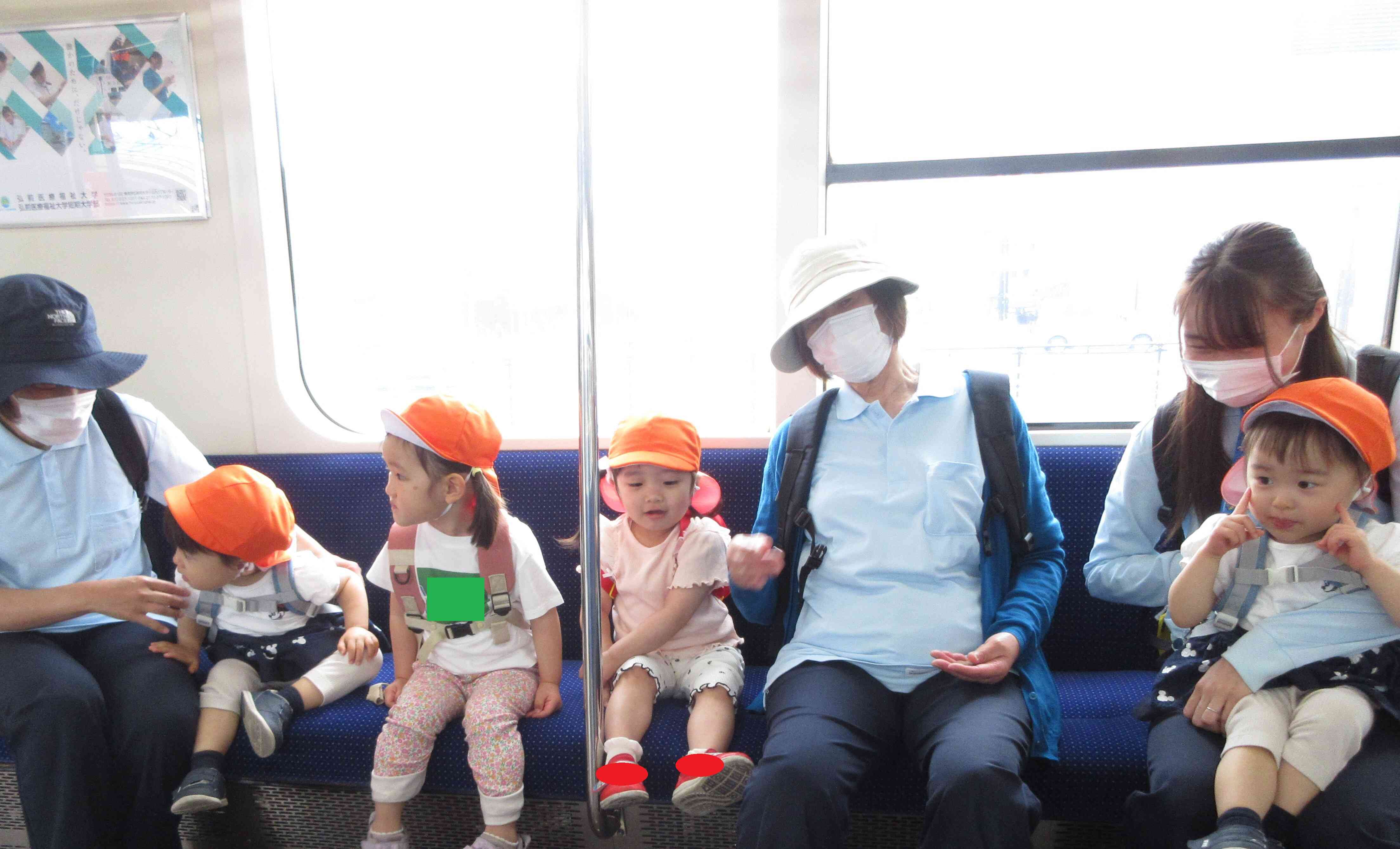 電車やバスに乗ったよ!