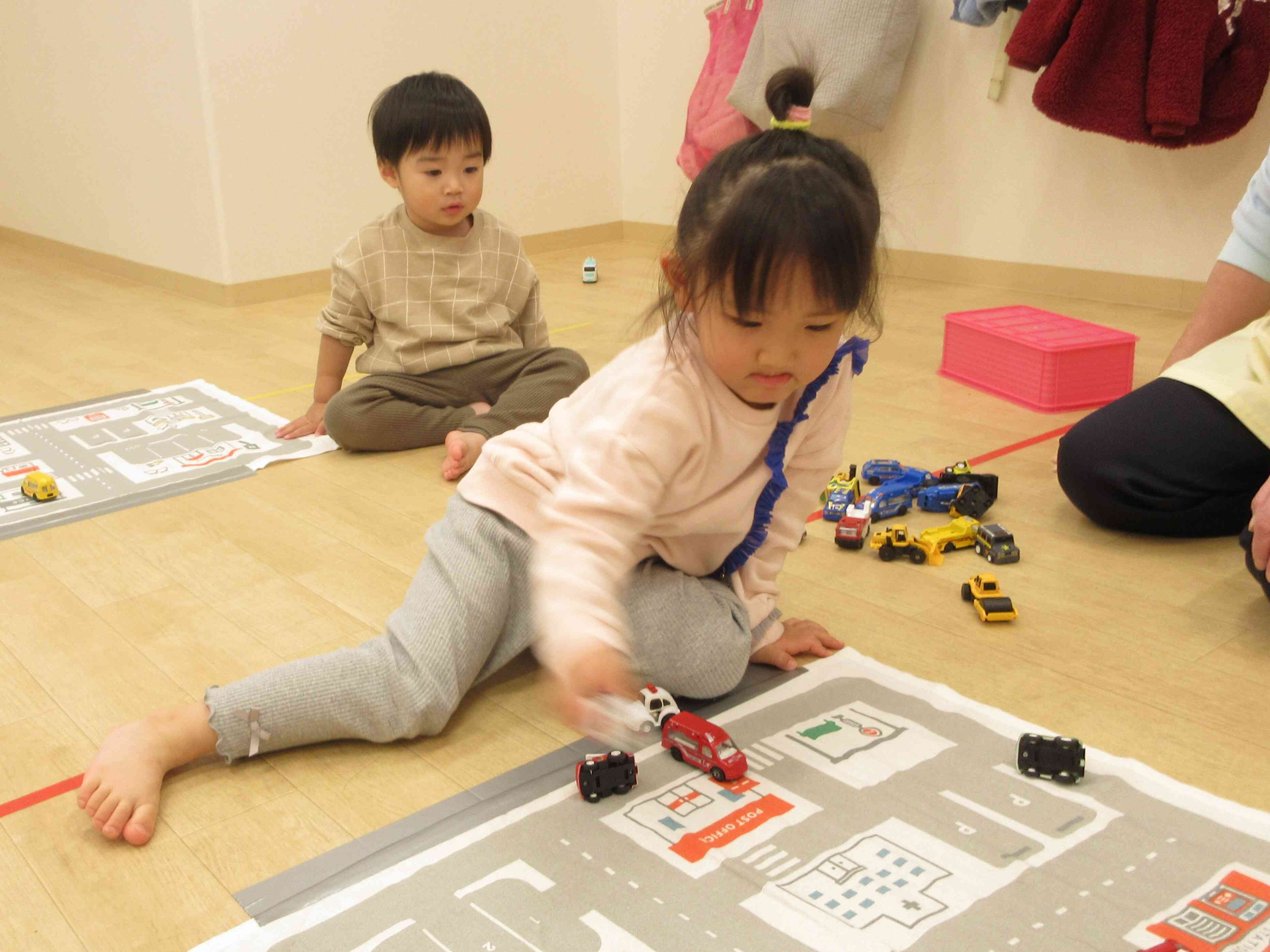 こっちは何を走らせようかな