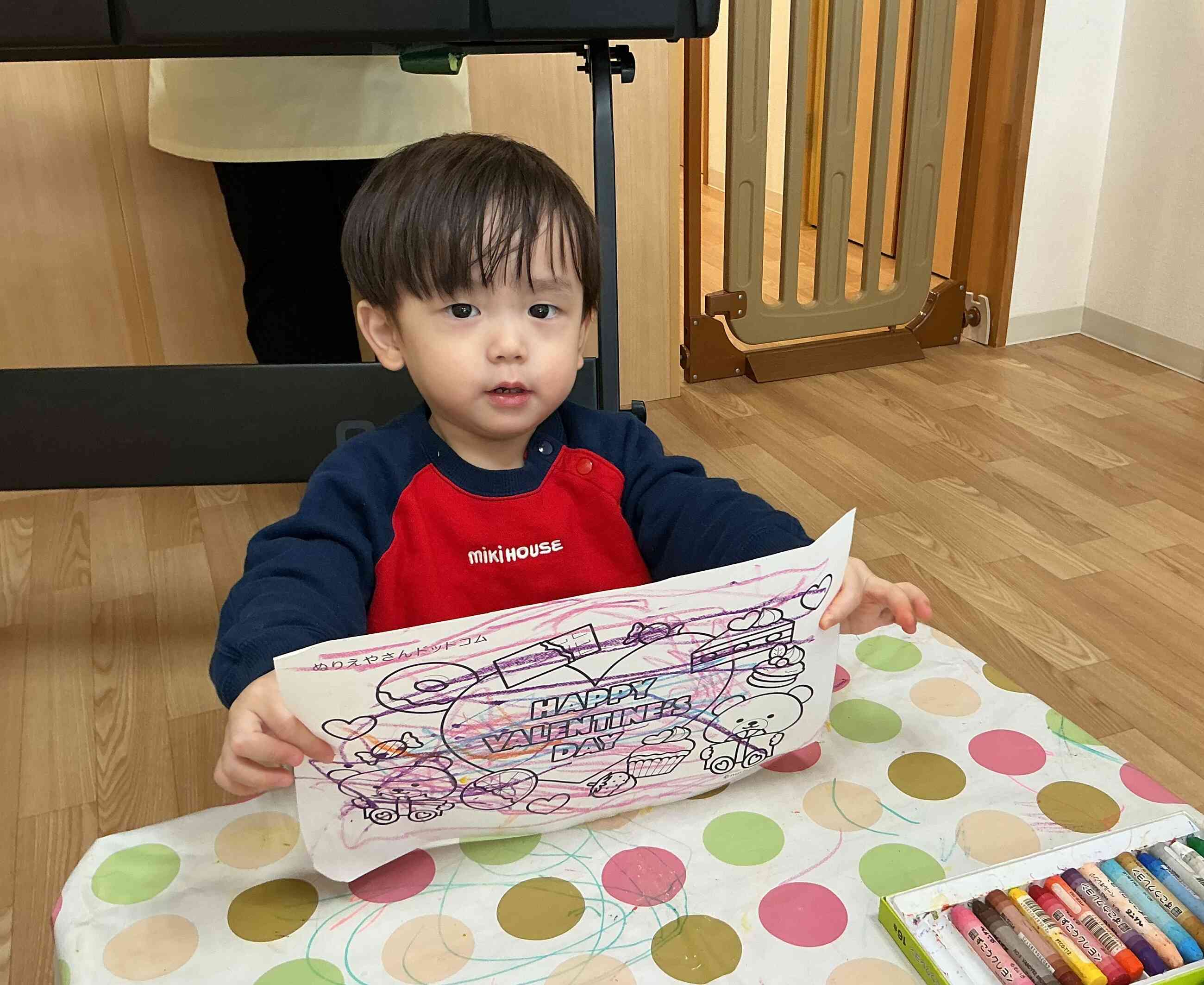 とてもカラフルで可愛い塗り絵に仕上がりましたよ!