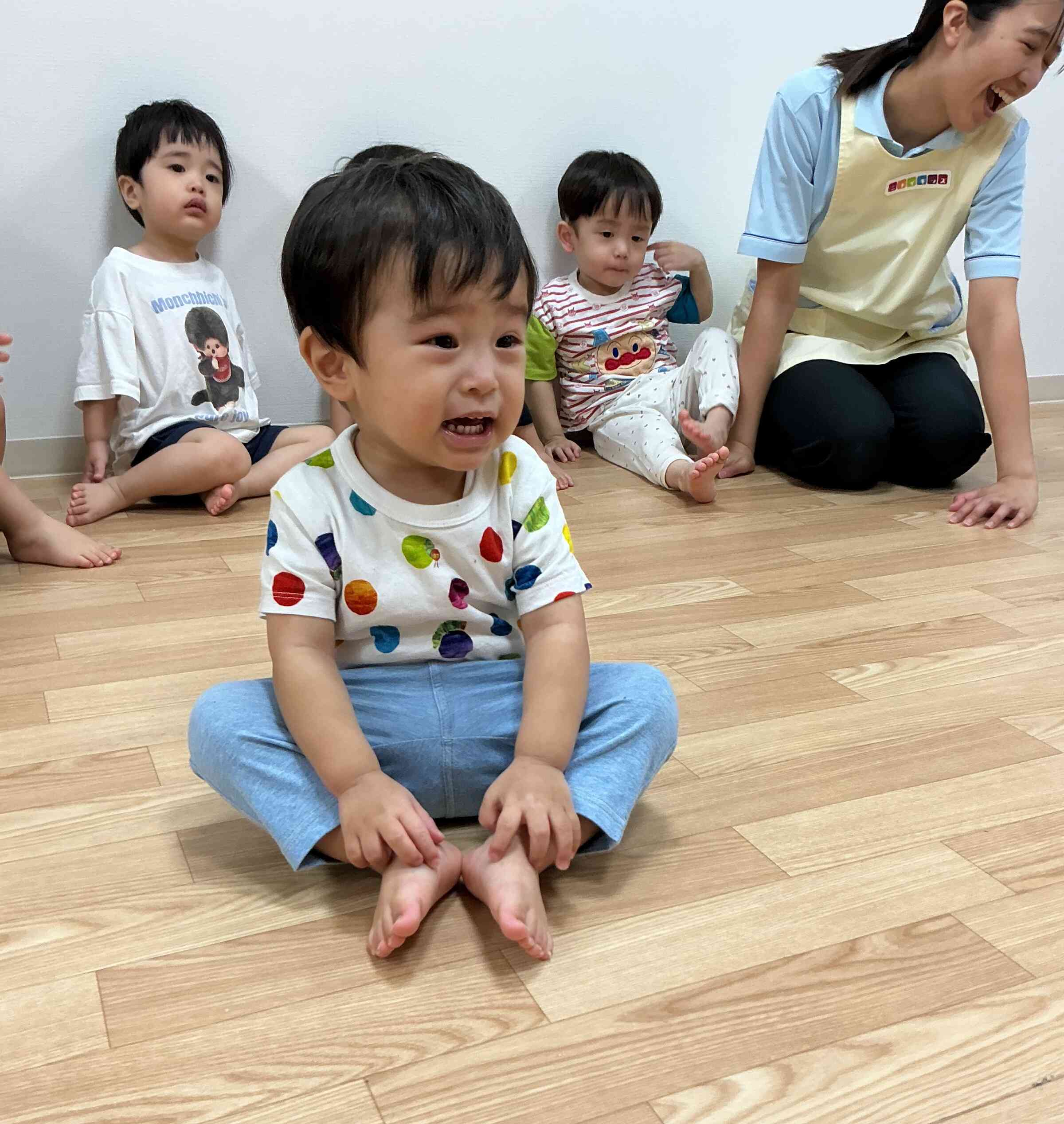前に出て真剣にお話しを聞いていました☆