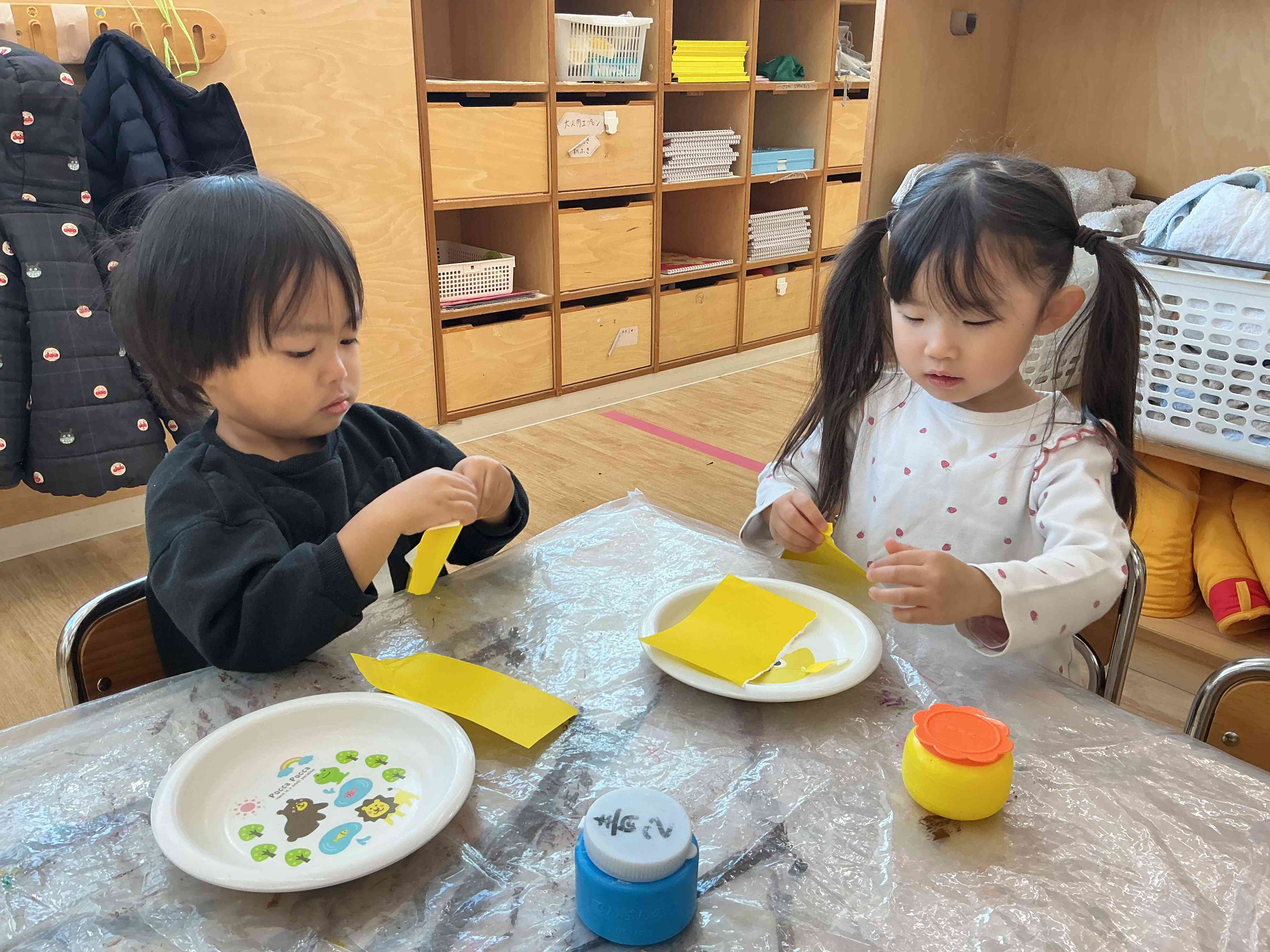 2月の製作(2歳児りす組)