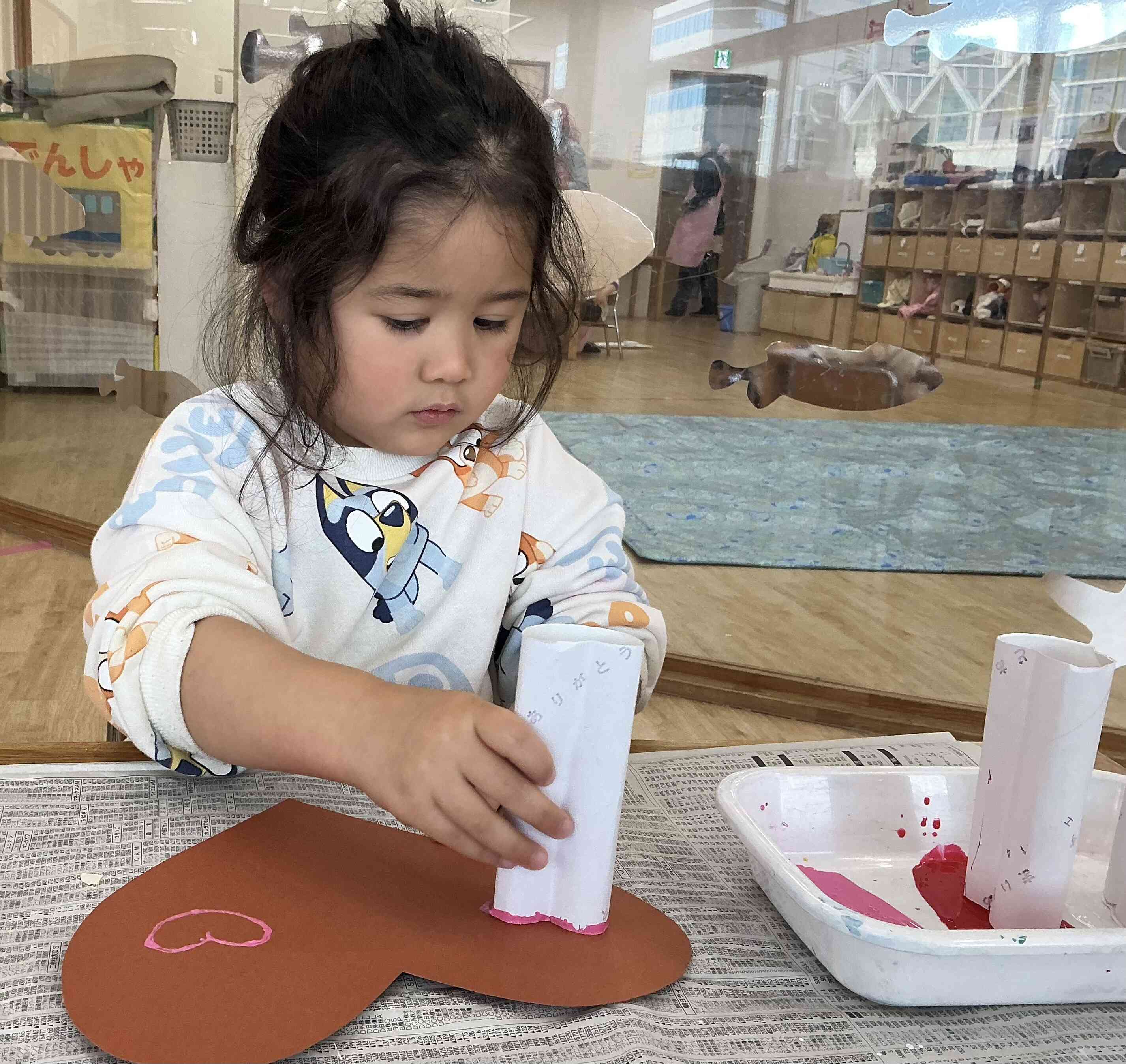 バレンタイン製作(2歳児りす組)