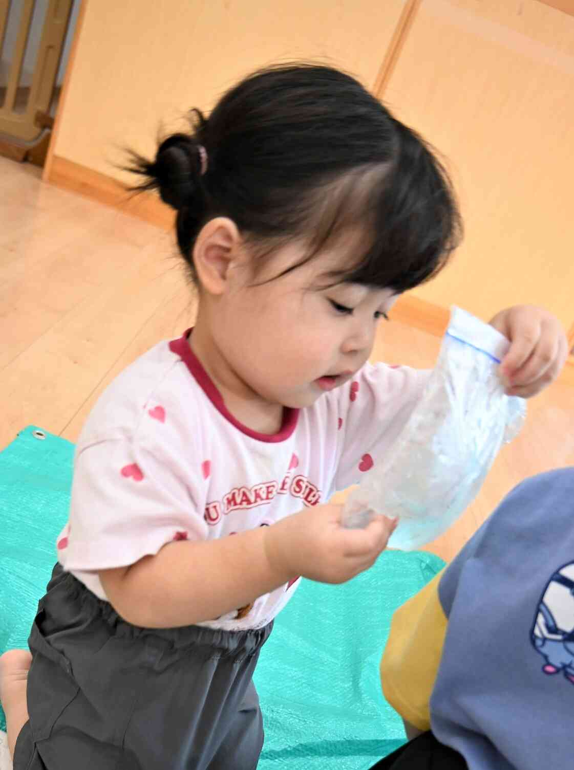ふにふに**水の感触が気持ちいいね♪