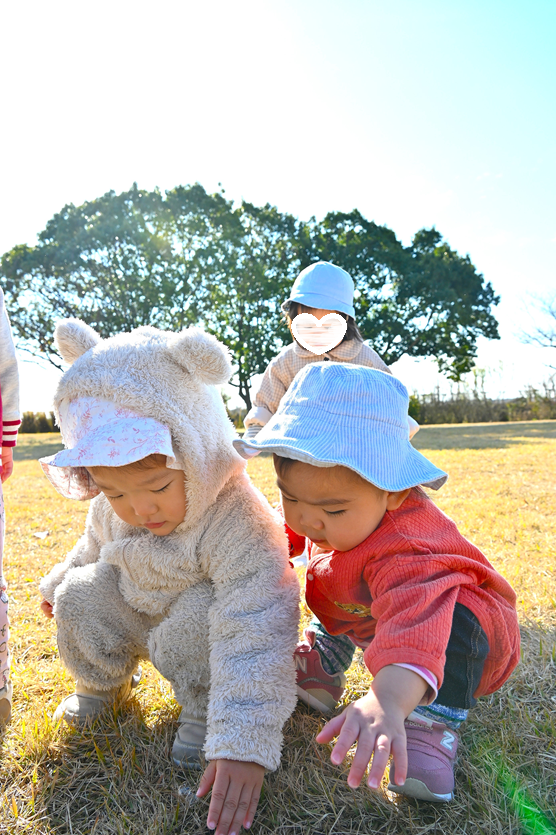 シャボン玉が下にいっぱいくっついてる！