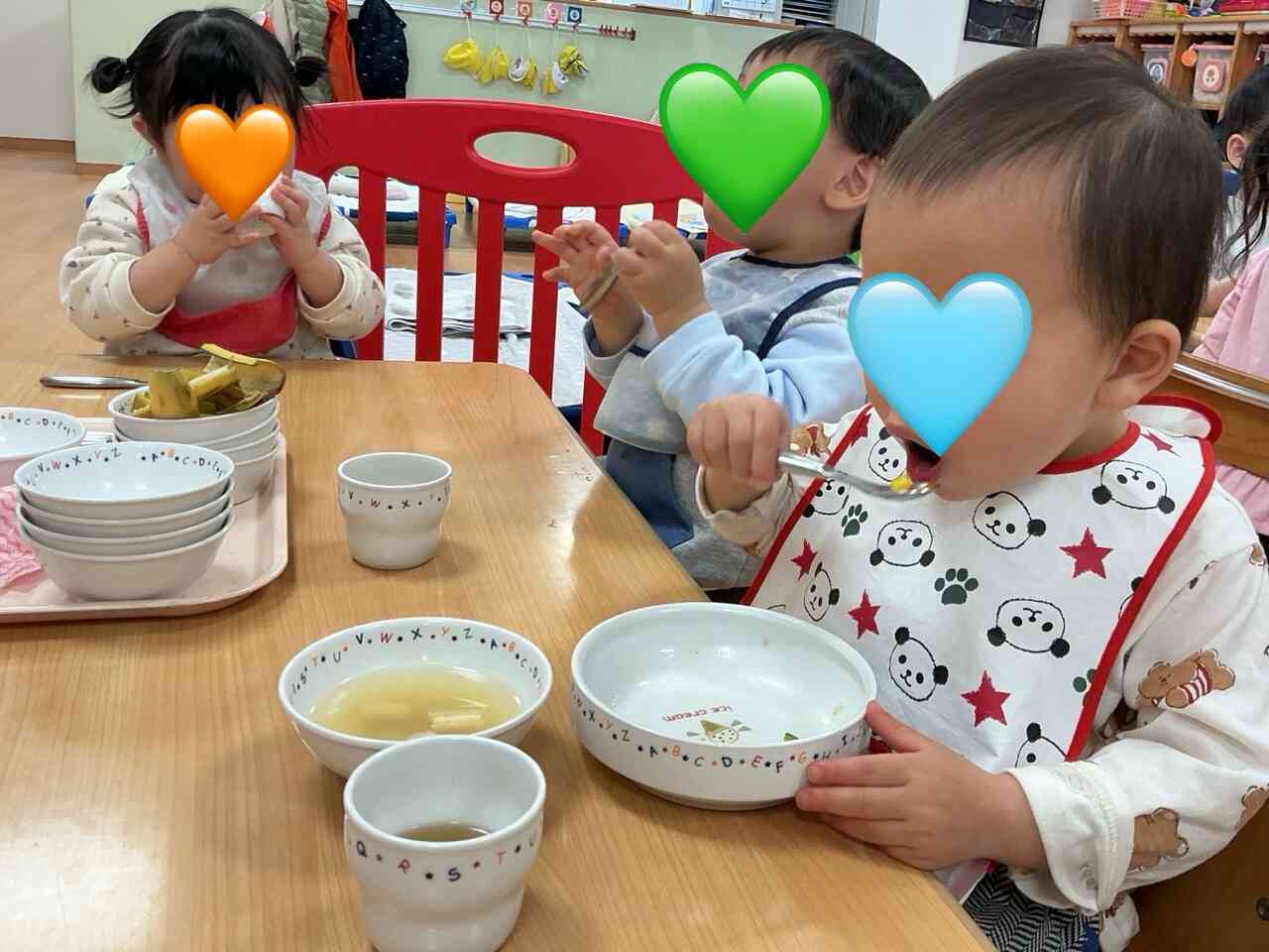 あーん、パクッ！