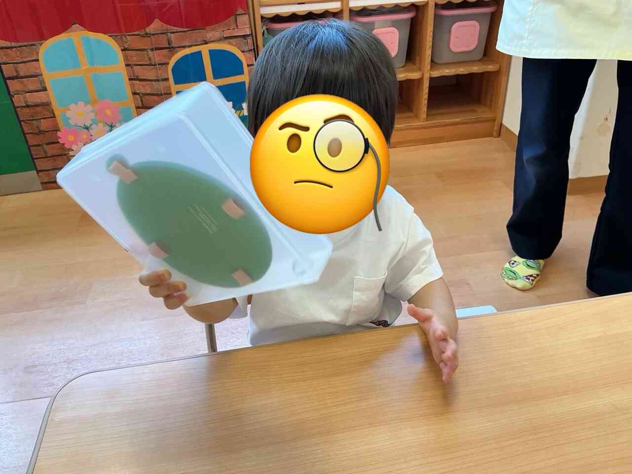 今日は絵の具の準備があるね、、、。