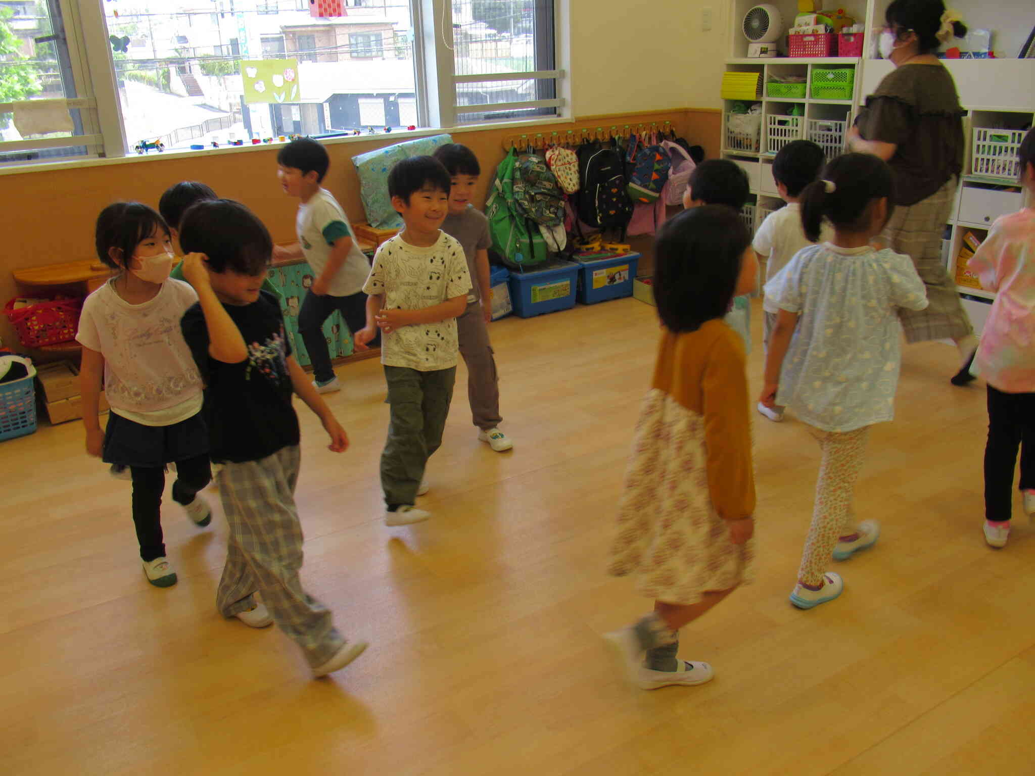 おもいっきりリトミック！【5歳児クラス：きりん組】