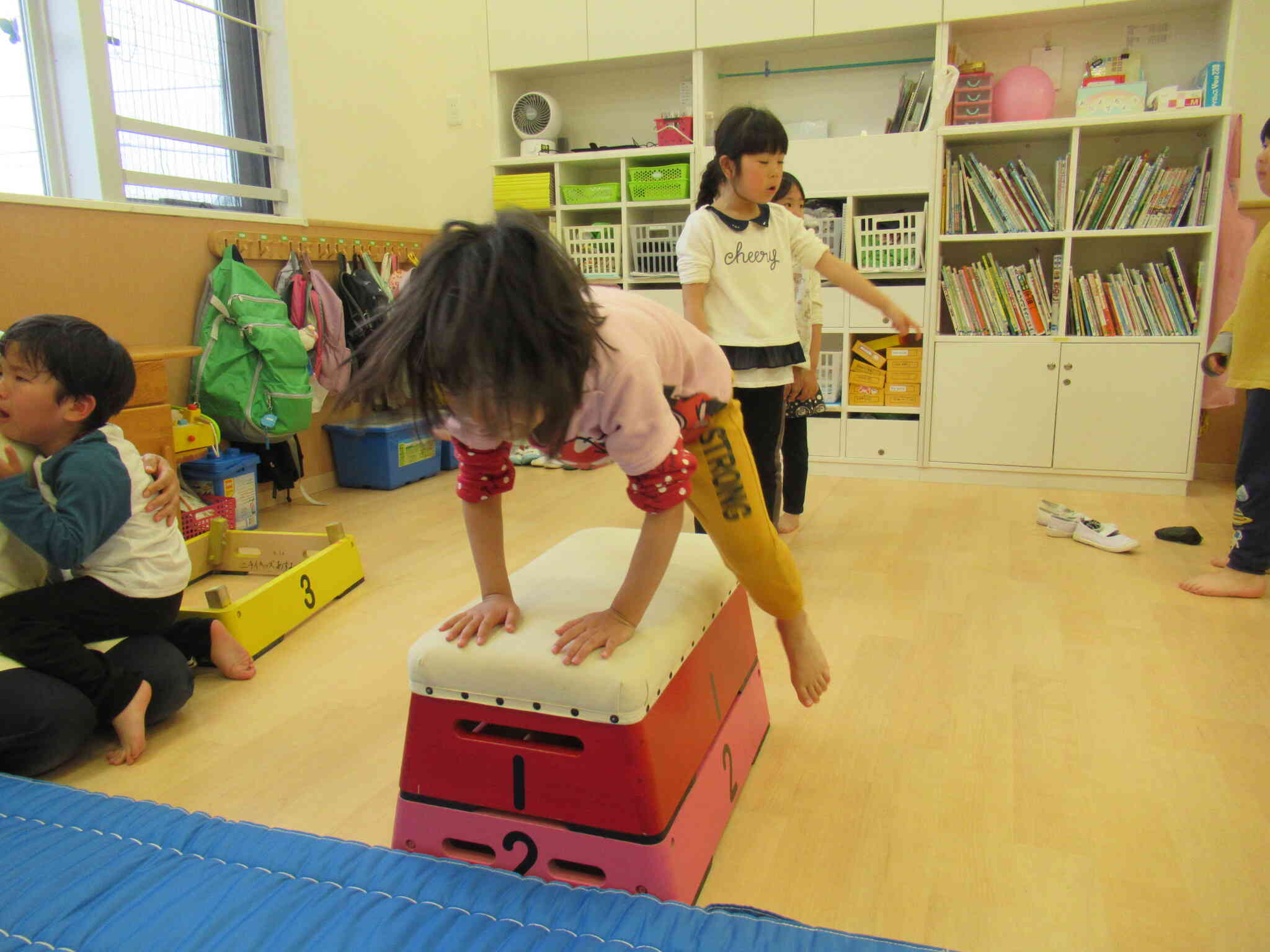 おもいっきりとび箱【5歳児クラス：きりん組】