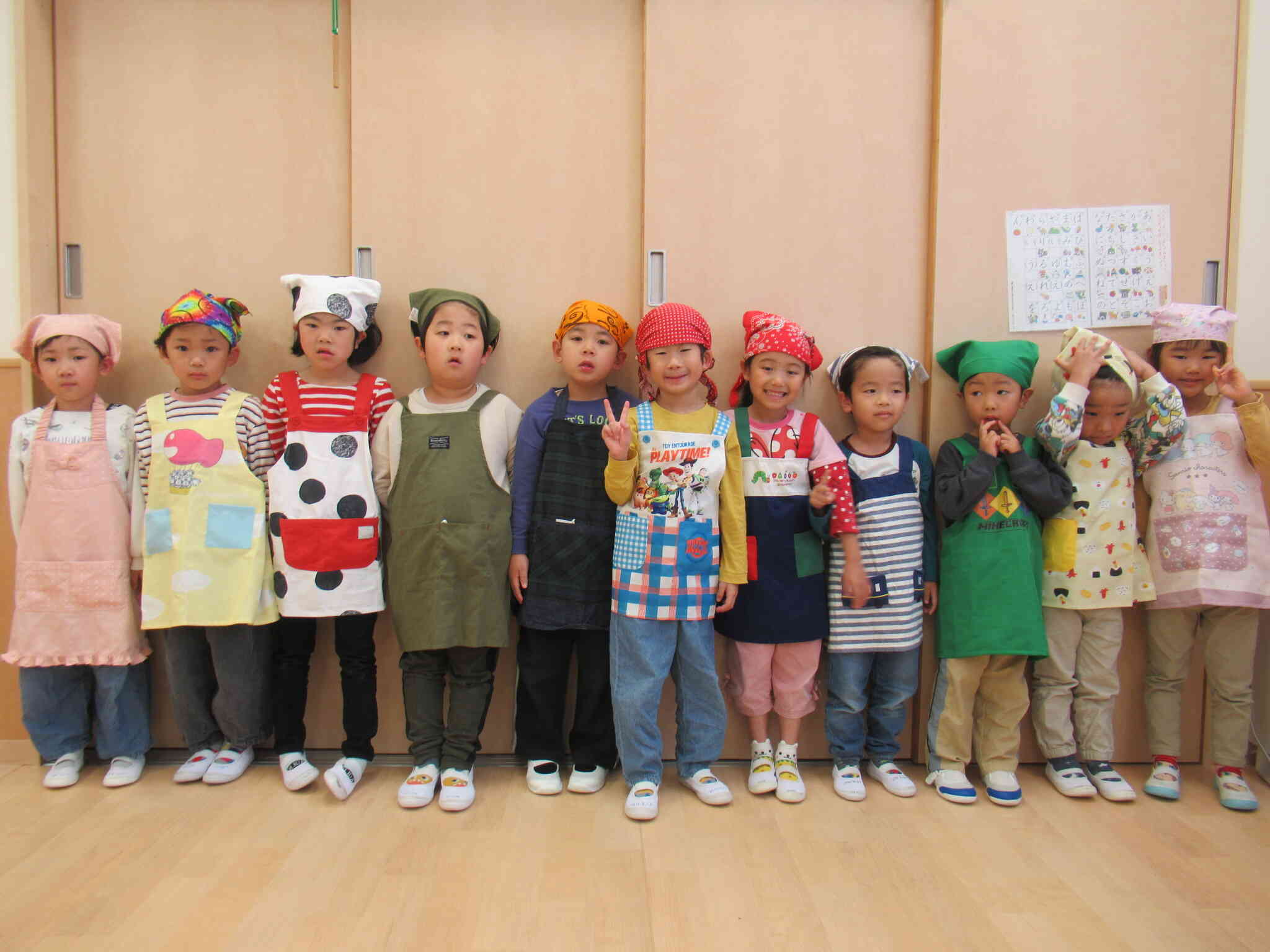 食育：ラップおにぎりを作ってみよう！【５歳児クラス：きりん組】