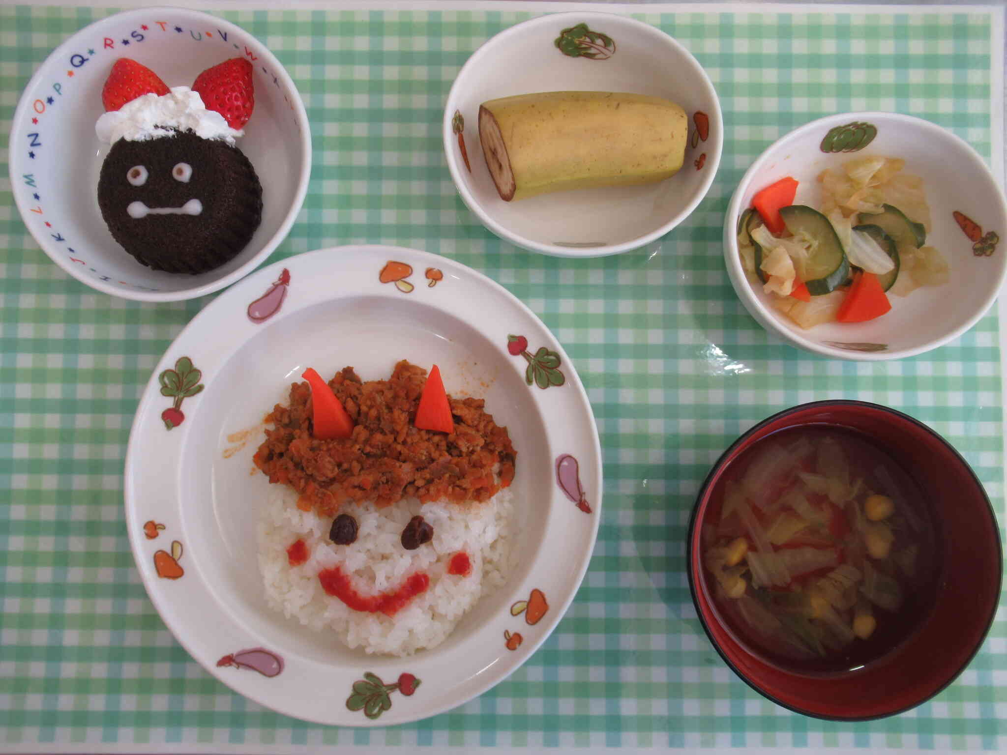 2月3日　節分：給食（おやつ）