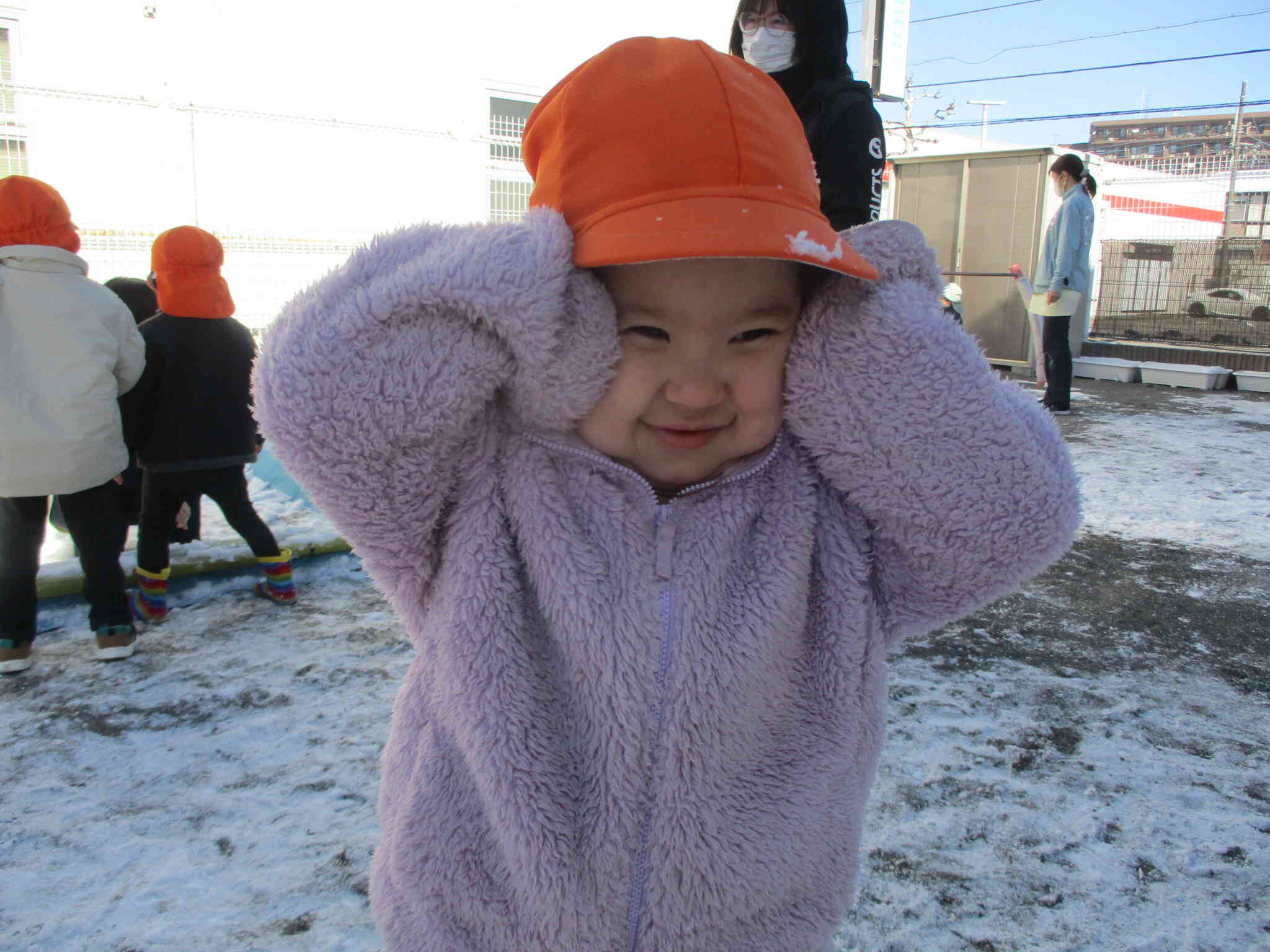 雪ってとってもつめたいね！