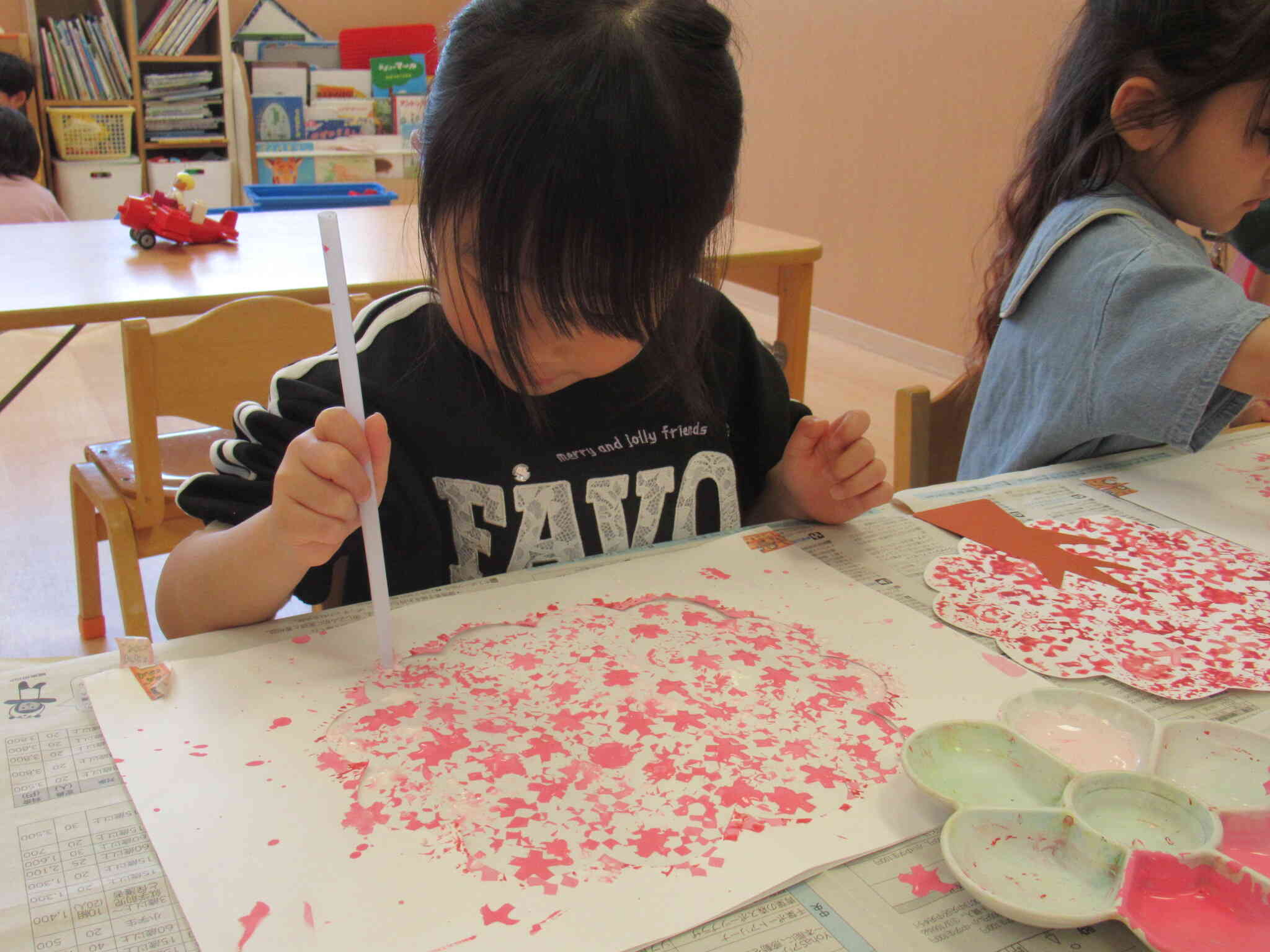 おもいっきりさくらの製作！【４歳児クラス：ぱんだ組】
