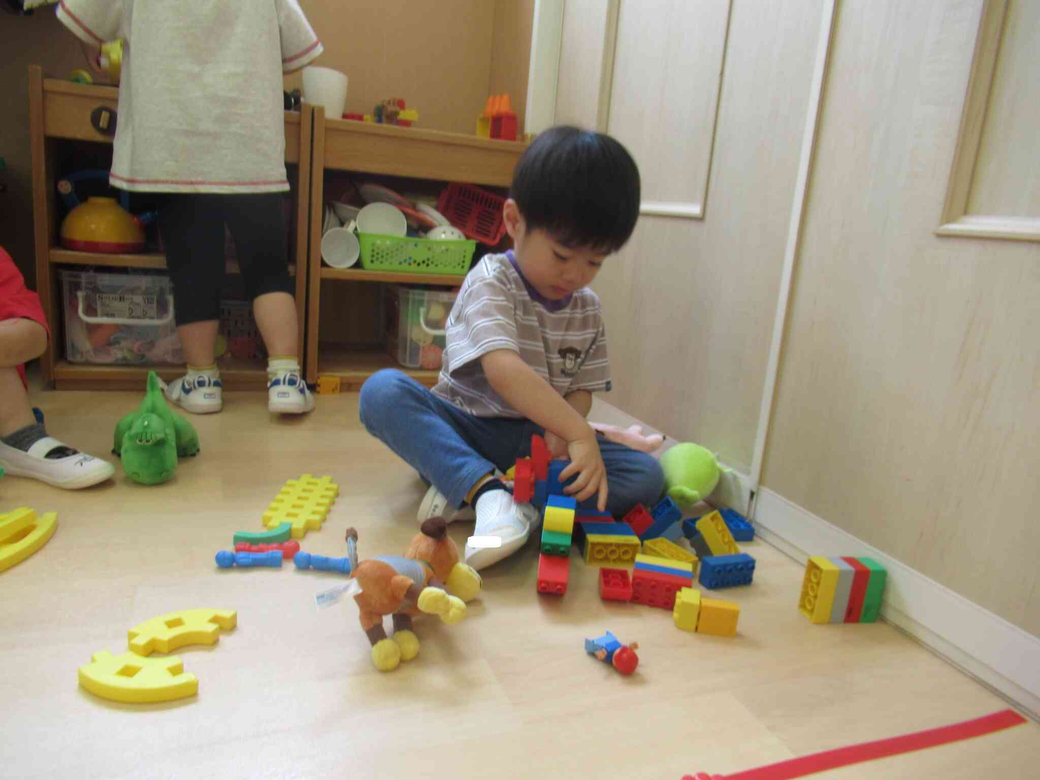 自分で考え、工夫をしながら作ります！