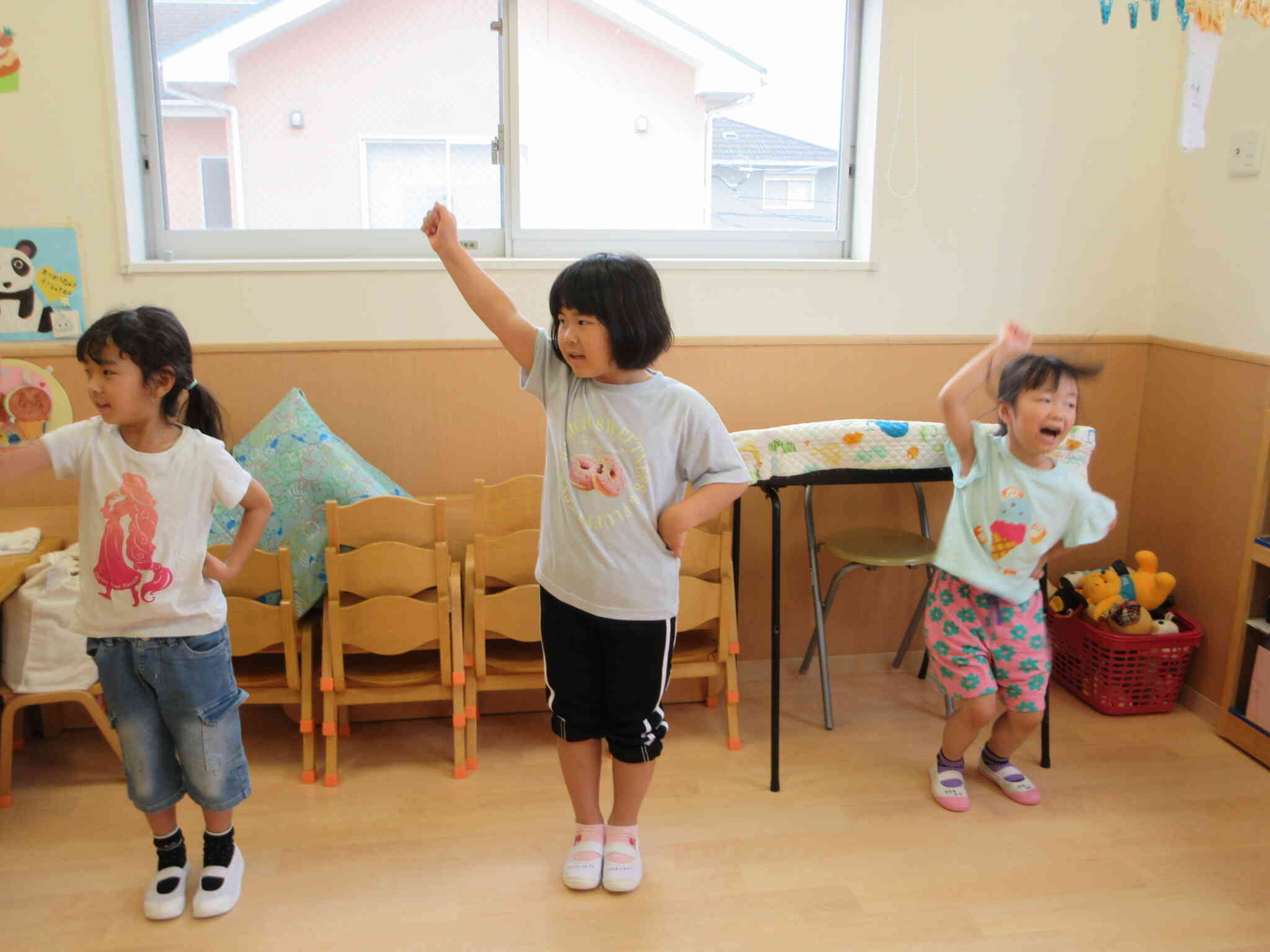おもいっきり身体を動かそう！【4歳児クラス：ぱんだ組】【５歳児クラス：きりん組】