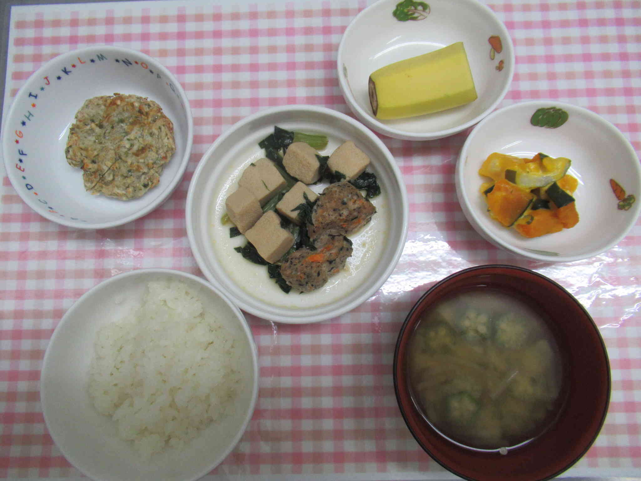 9月17日の給食、おやつ