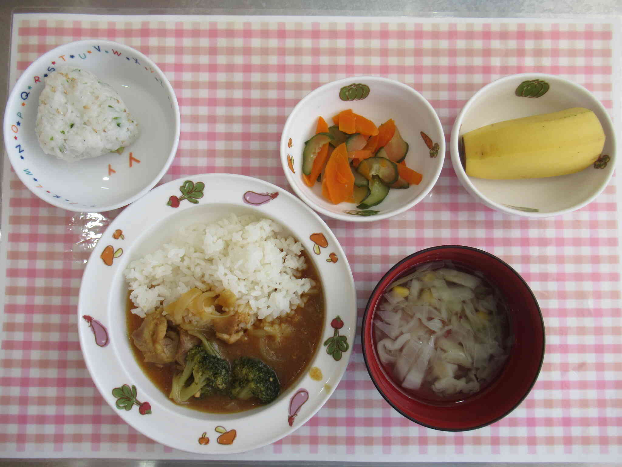 10月９日給食、おやつ