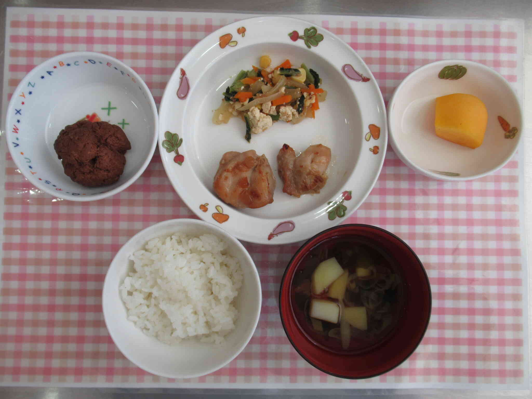10月16日　給食、おやつ