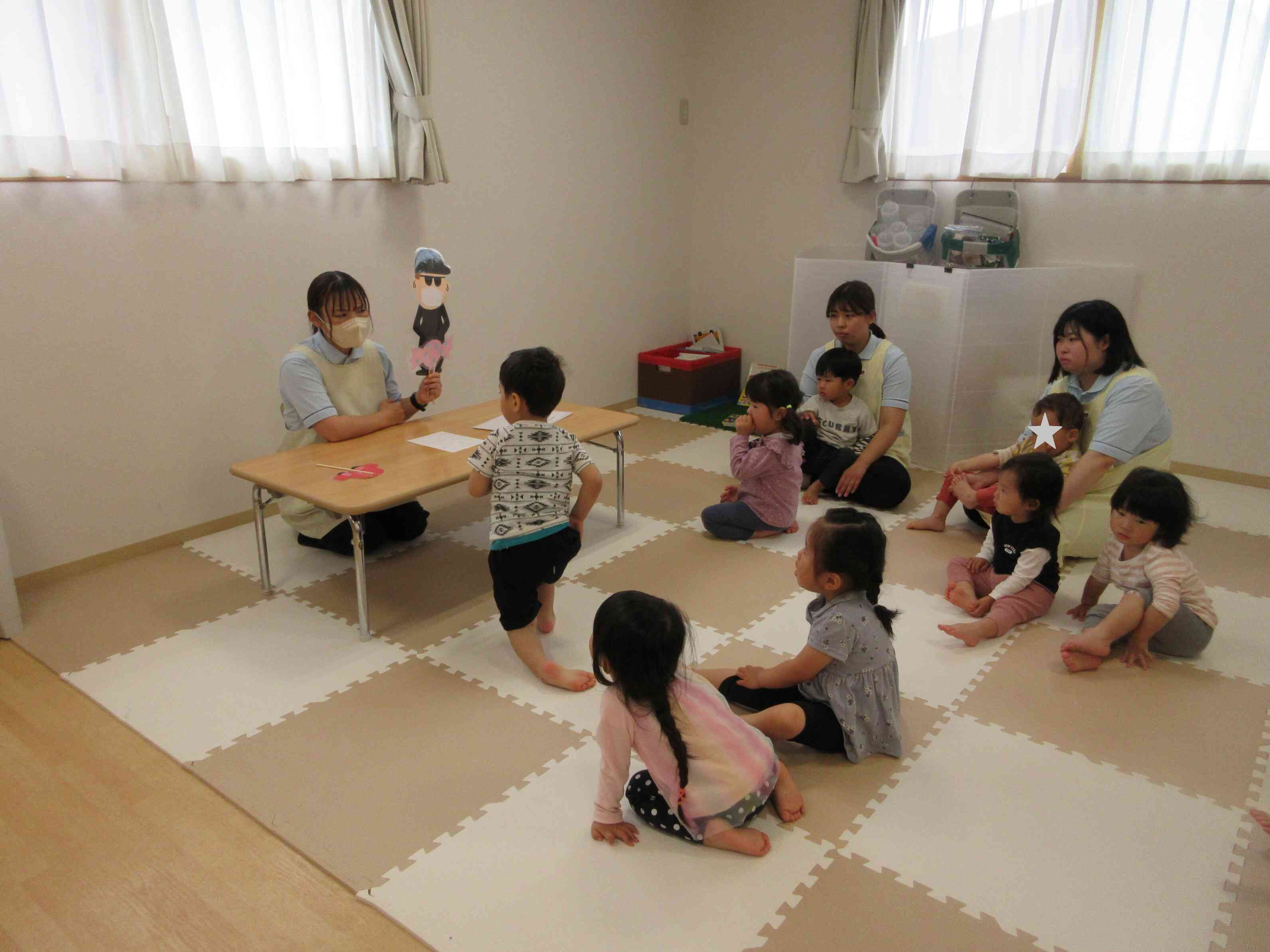お外でのお約束